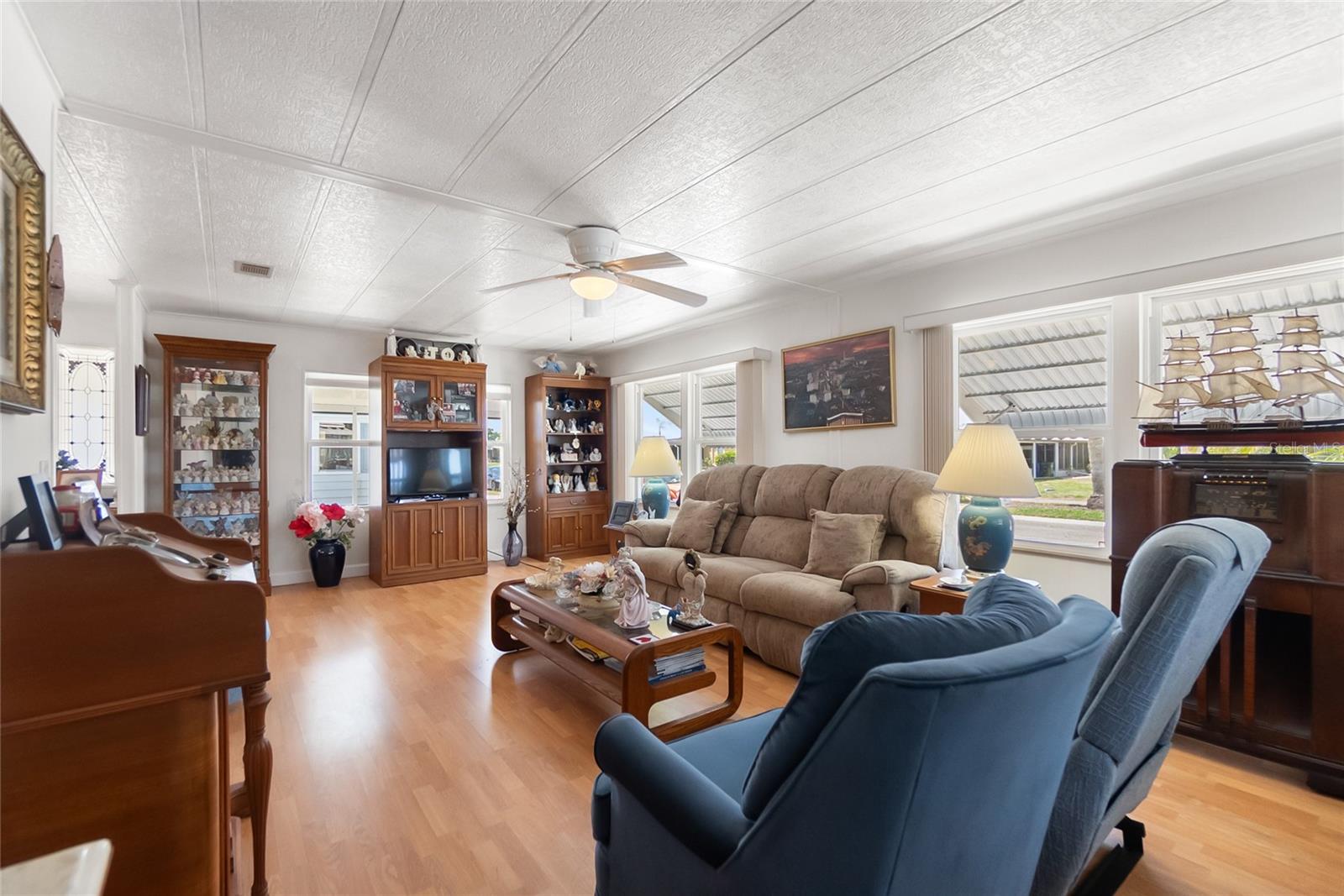 Image 20 of 41 For 172 Palm Harbor Drive