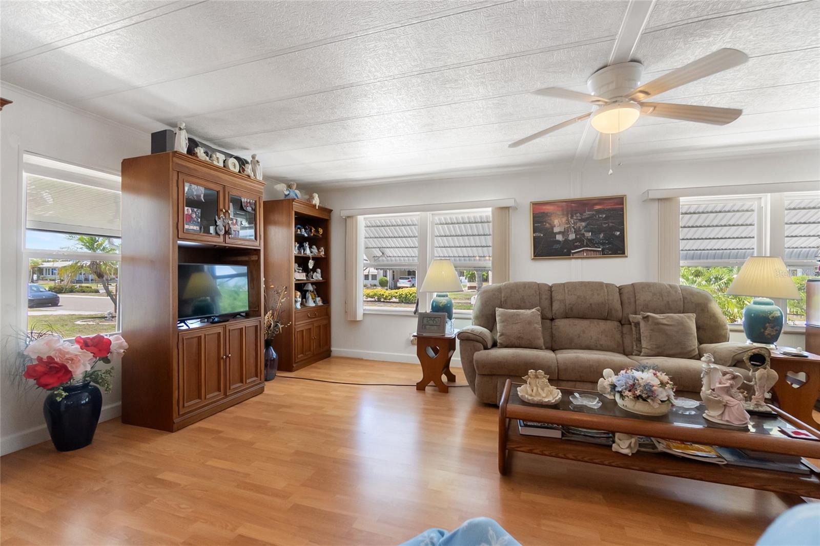 Image 21 of 41 For 172 Palm Harbor Drive