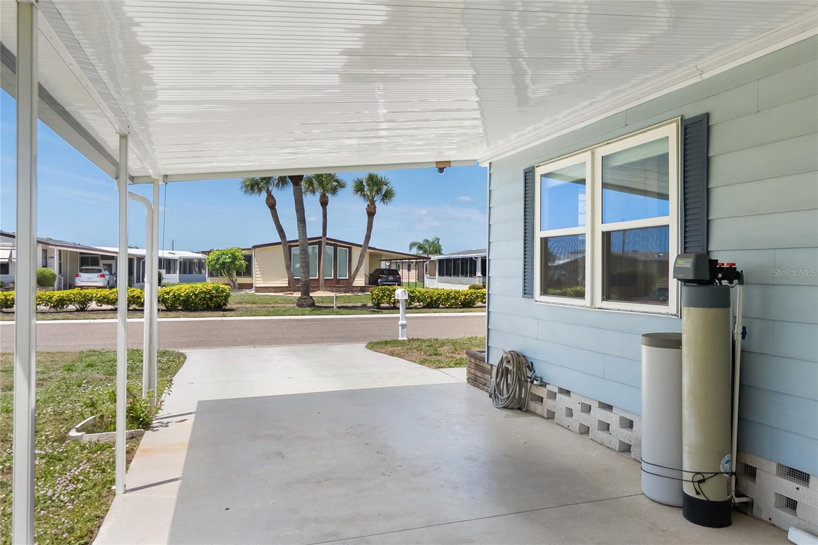 Image 33 of 41 For 172 Palm Harbor Drive