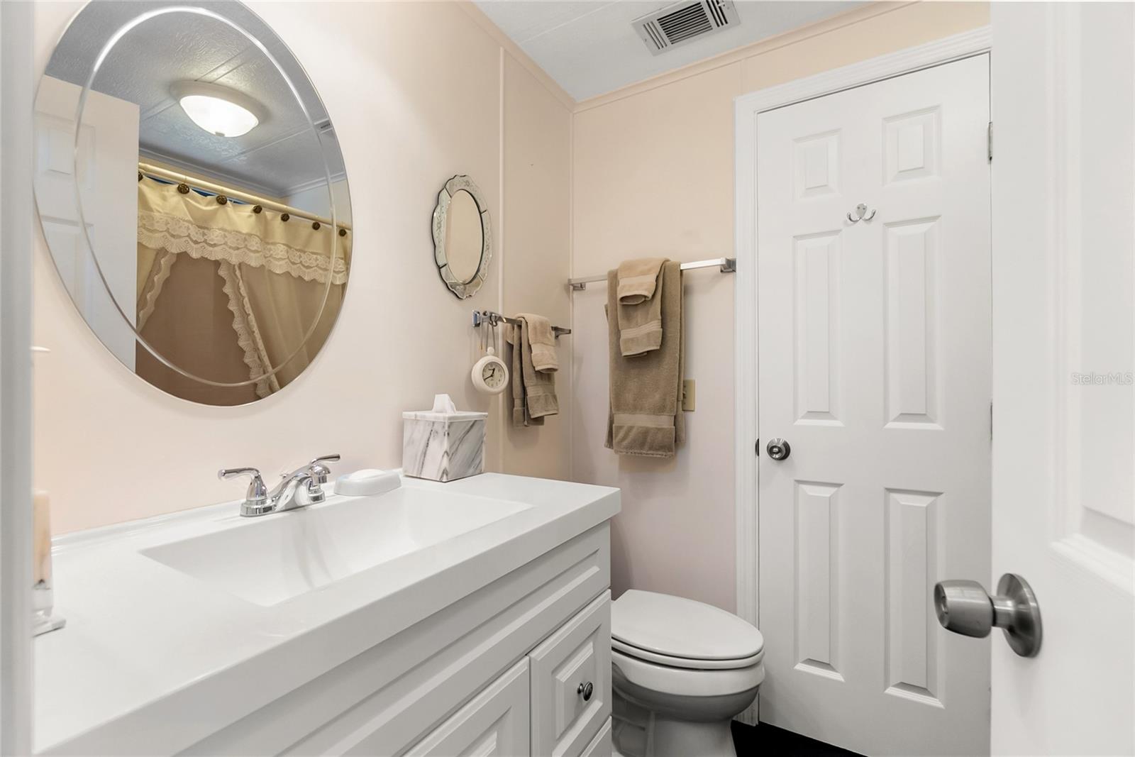 Image 8 of 41 For 172 Palm Harbor Drive