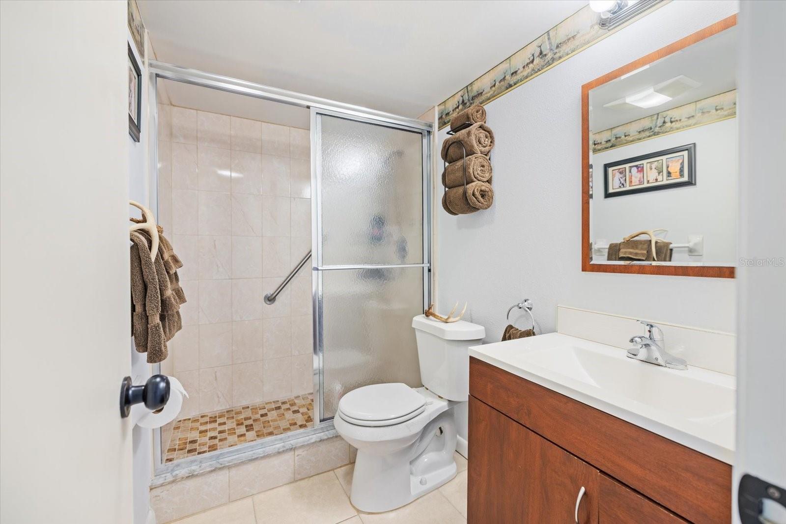 Image 17 of 37 For 6939 Country Club Drive N 156