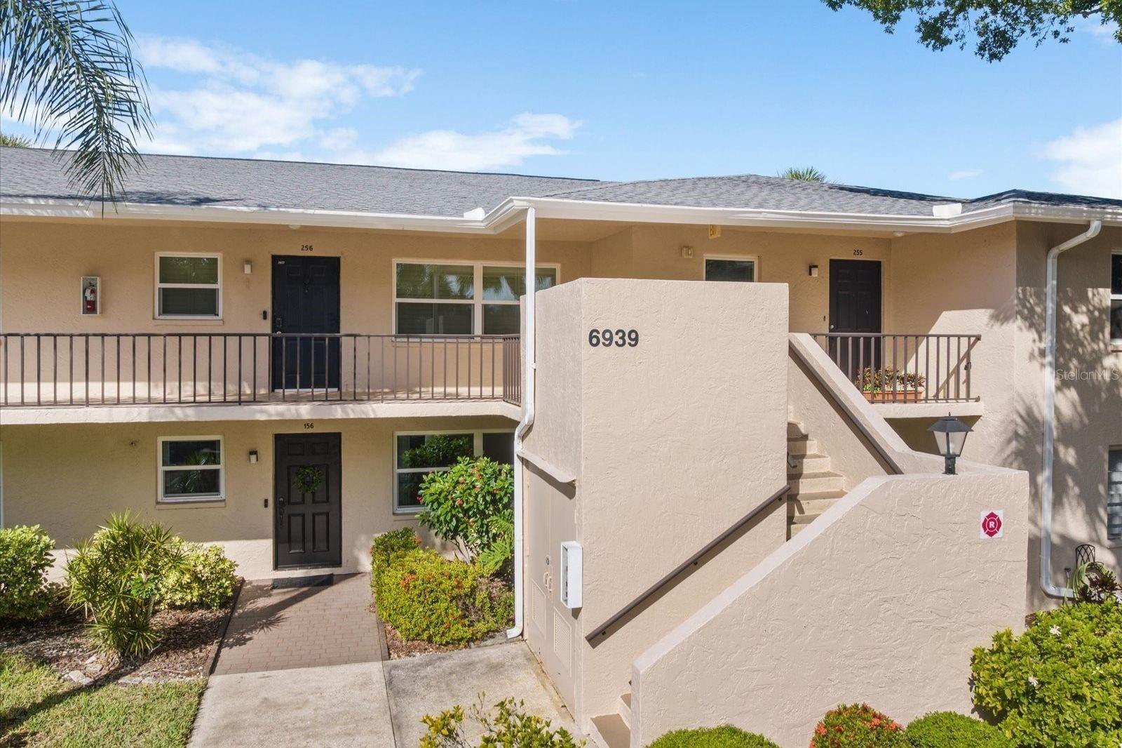 Image 2 of 37 For 6939 Country Club Drive N 156