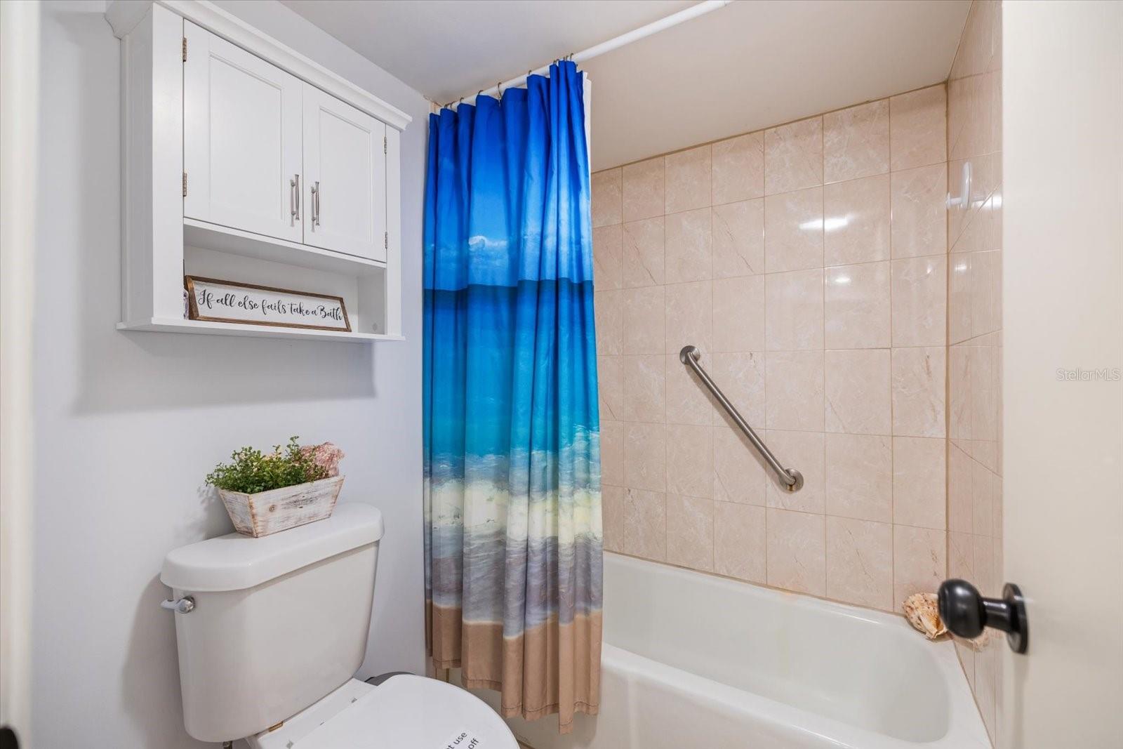 Image 21 of 37 For 6939 Country Club Drive N 156