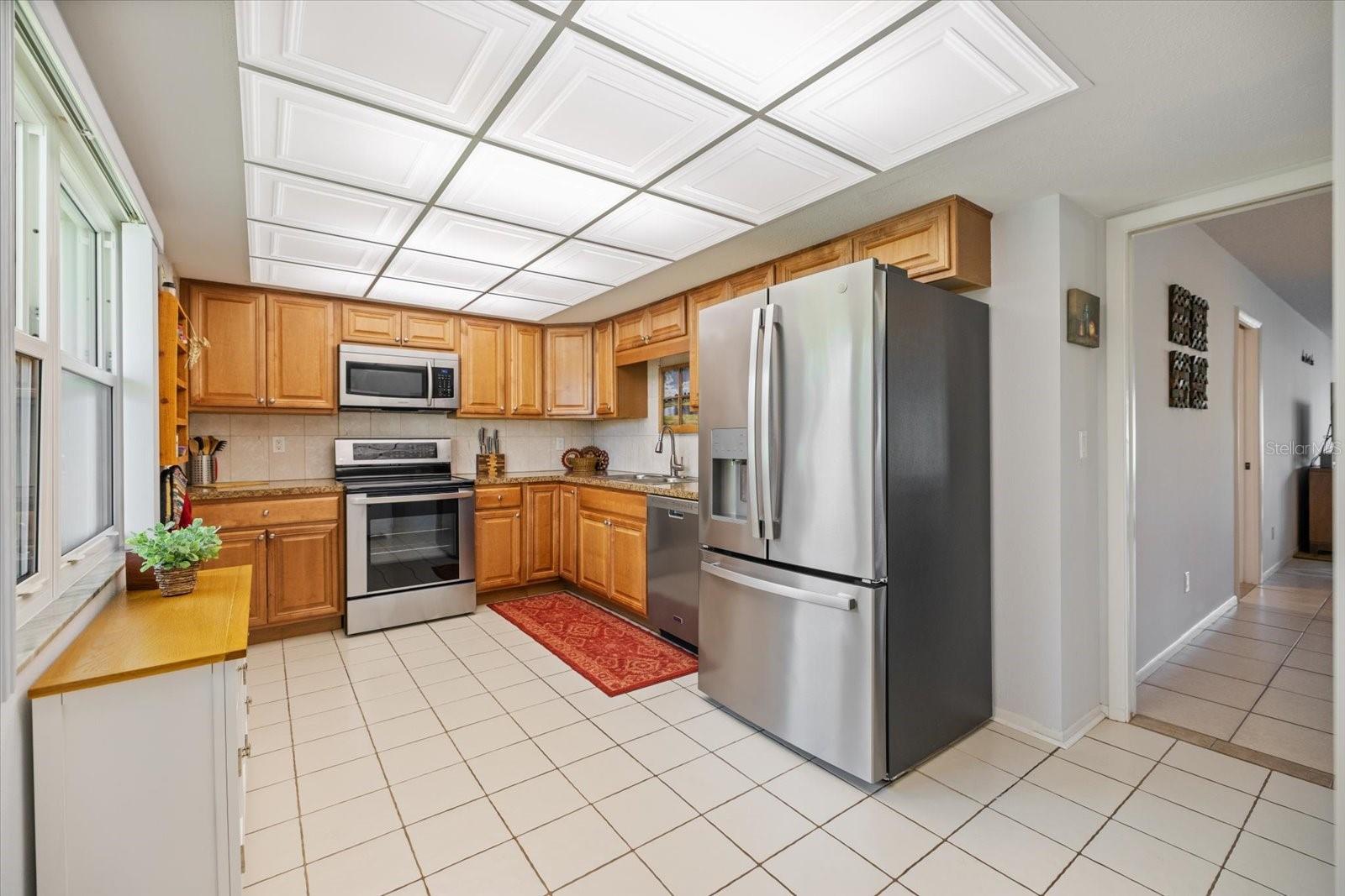 Image 7 of 37 For 6939 Country Club Drive N 156