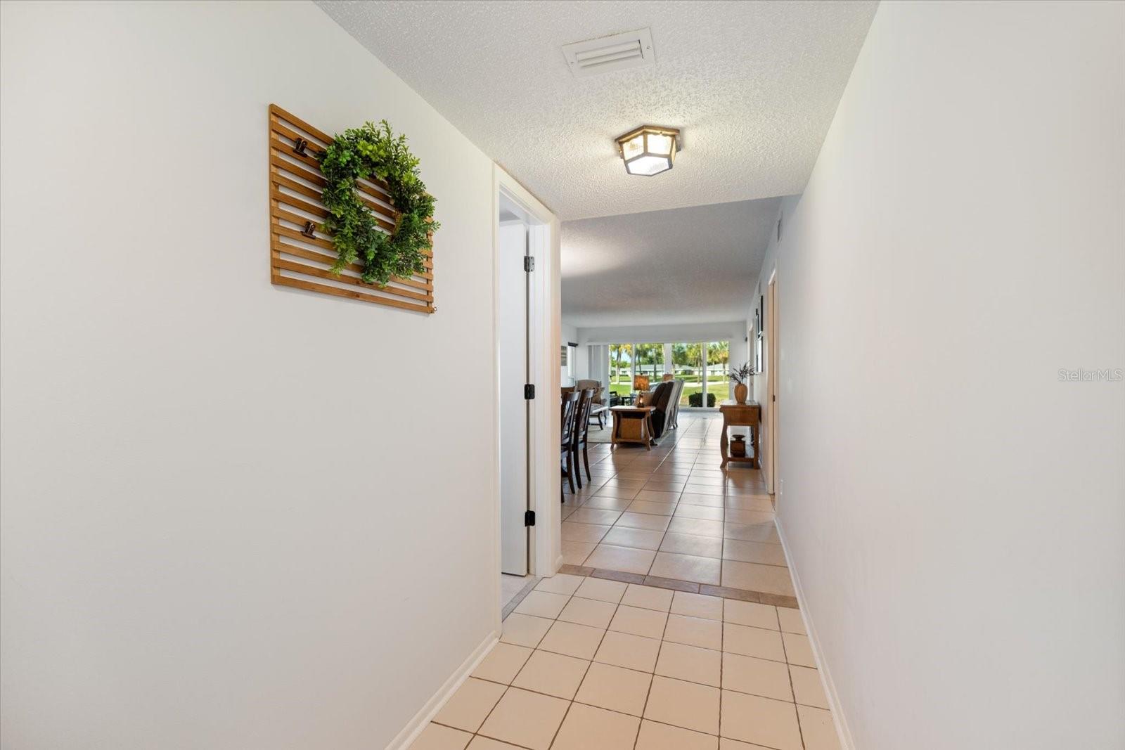 Image 9 of 37 For 6939 Country Club Drive N 156