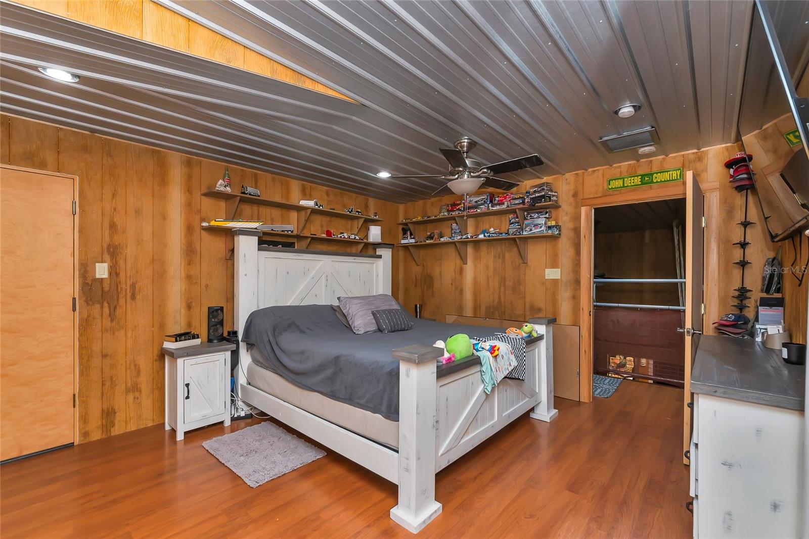 Image 29 of 41 For 15750 Wilson Road