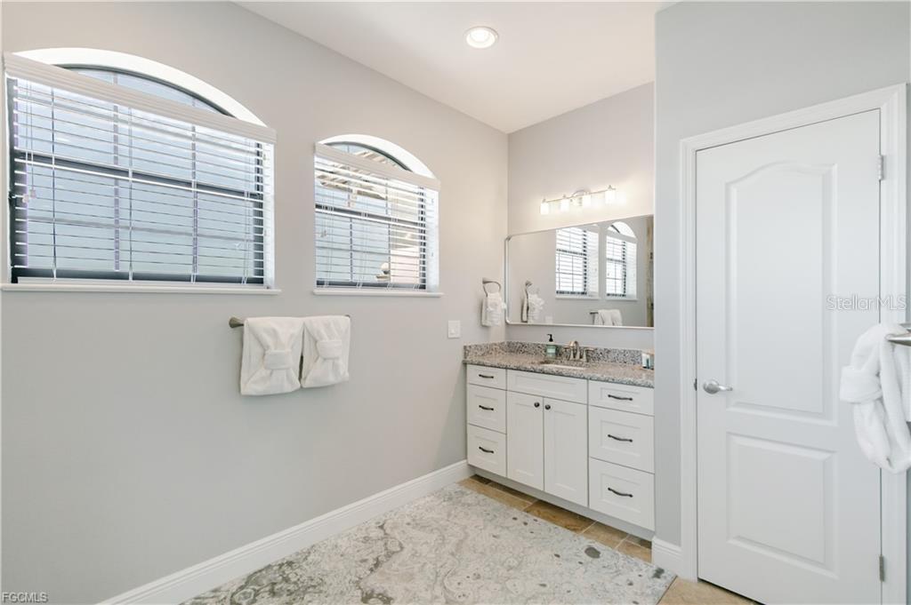 Image 26 of 50 For 2003 10th Place