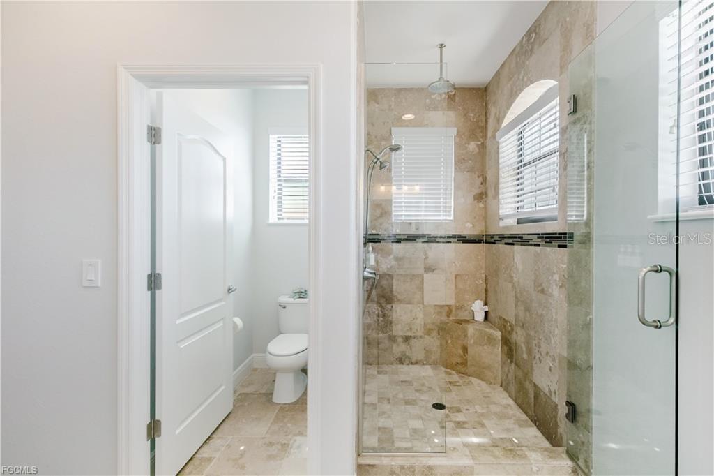 Image 28 of 50 For 2003 10th Place