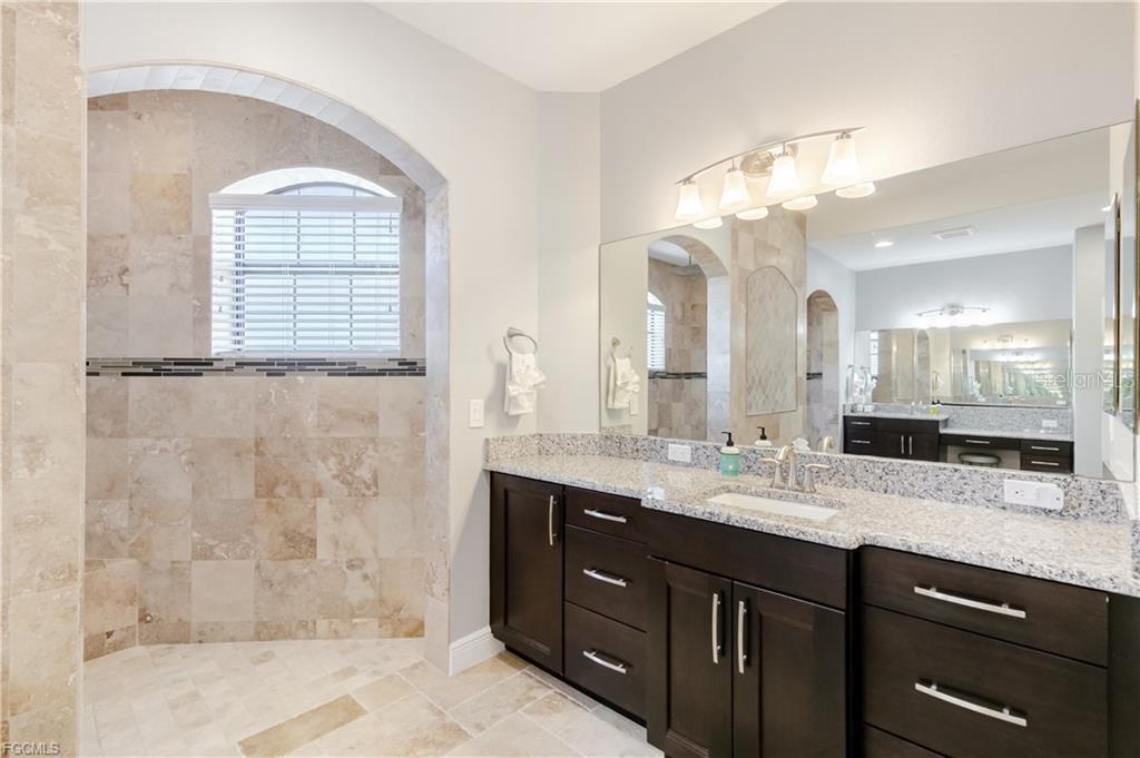 Image 32 of 50 For 2003 10th Place