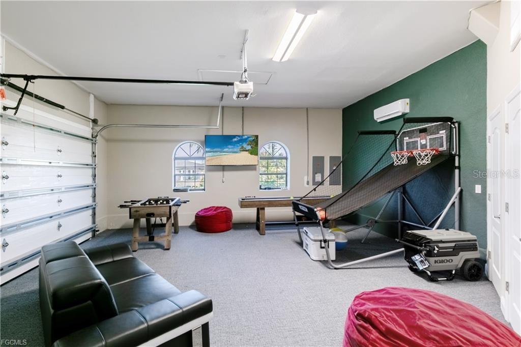 Image 35 of 50 For 2003 10th Place