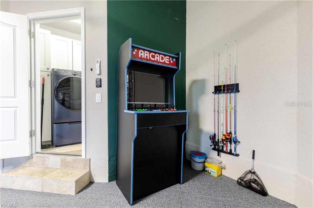 Image 36 of 50 For 2003 10th Place