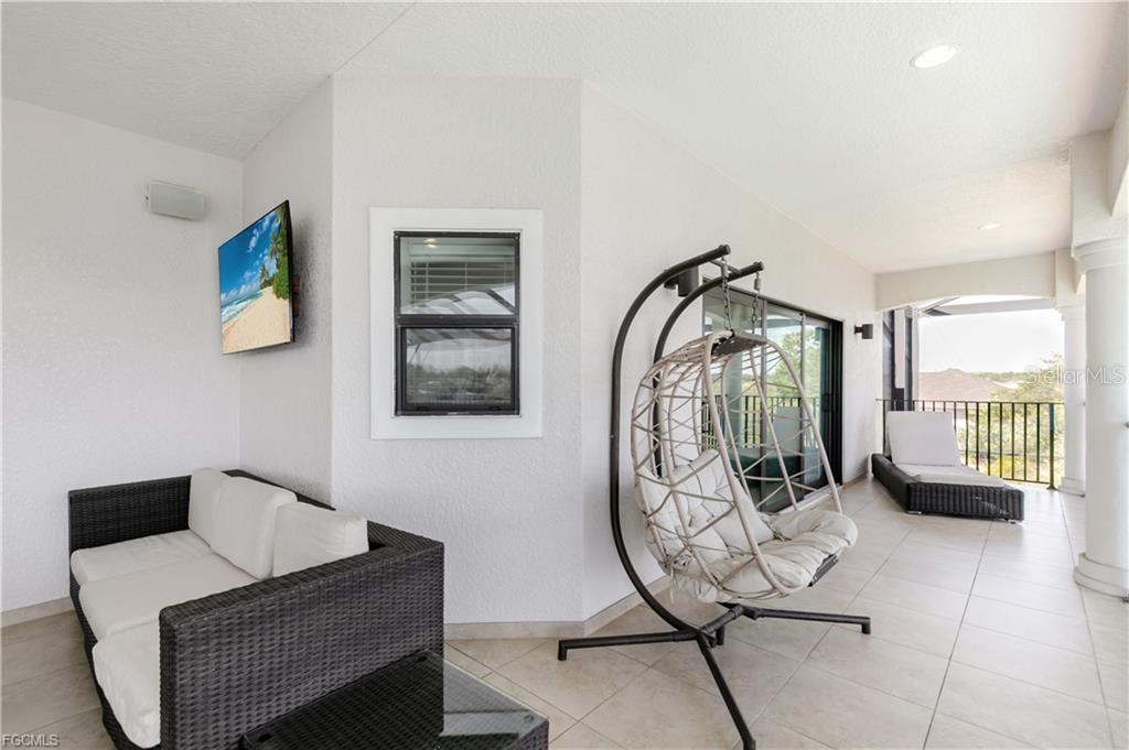 Image 38 of 50 For 2003 10th Place