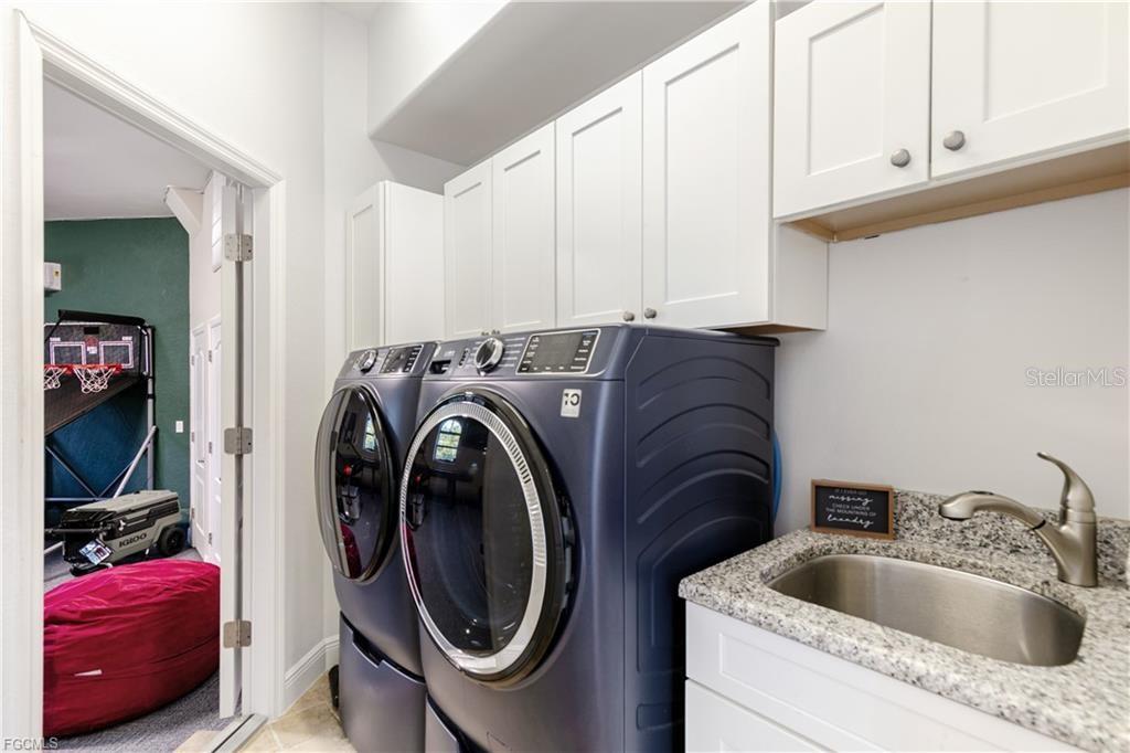 Image 43 of 50 For 2003 10th Place