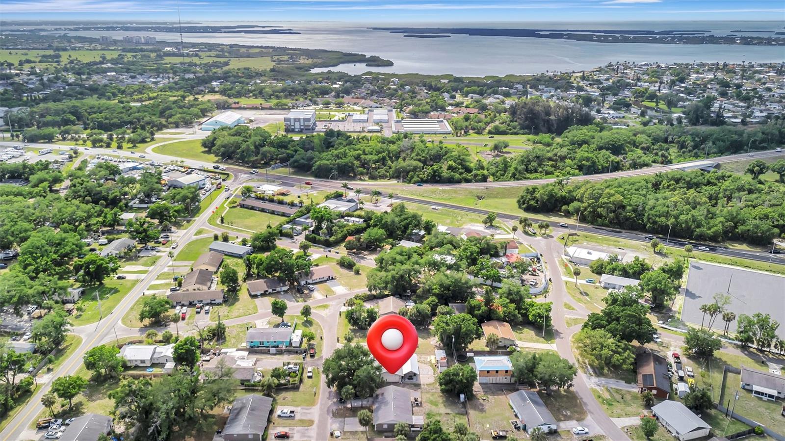 Listing photo id 53 for 416 40th Street E