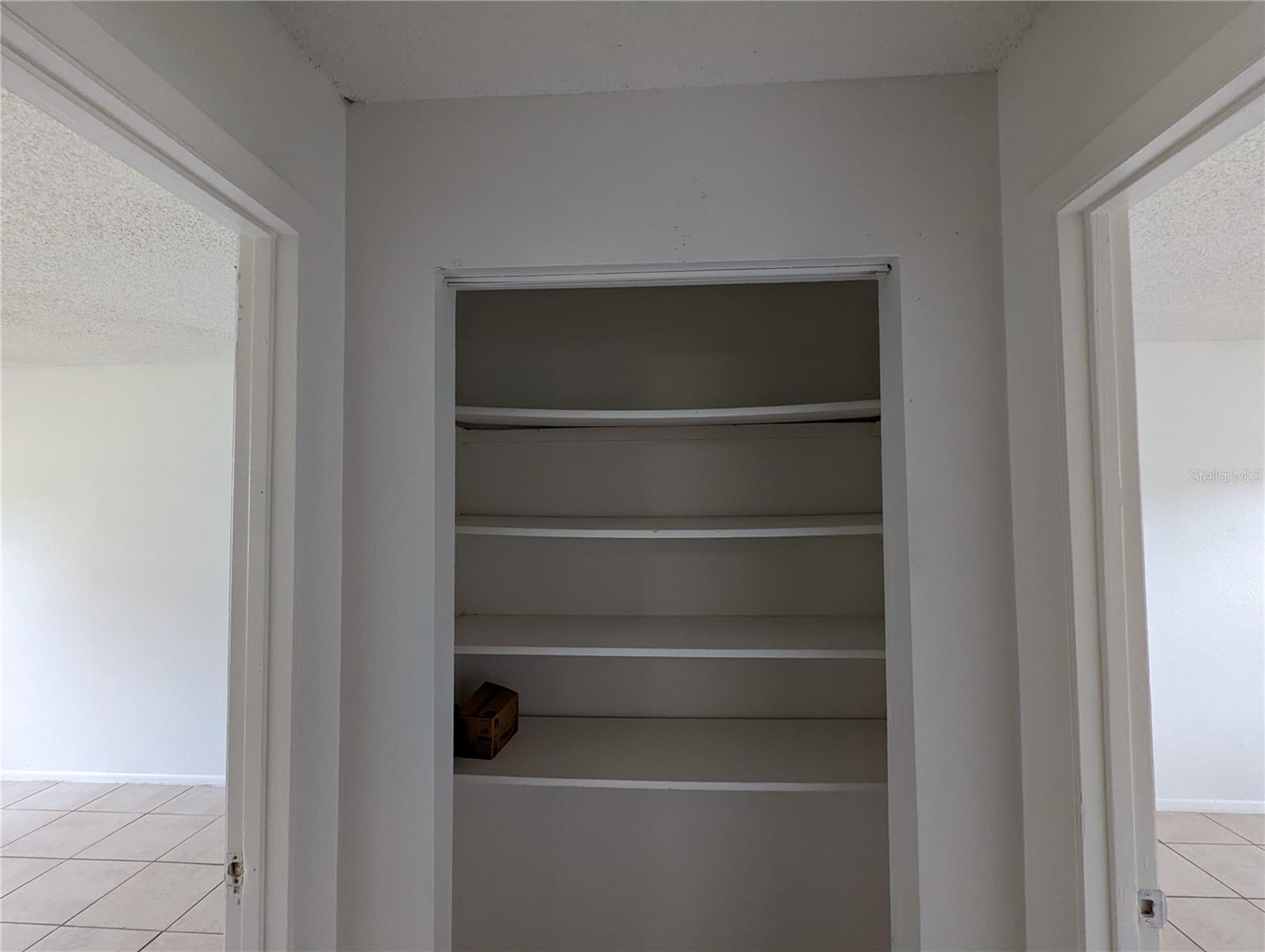 Listing photo id 61 for 416 40th Street E