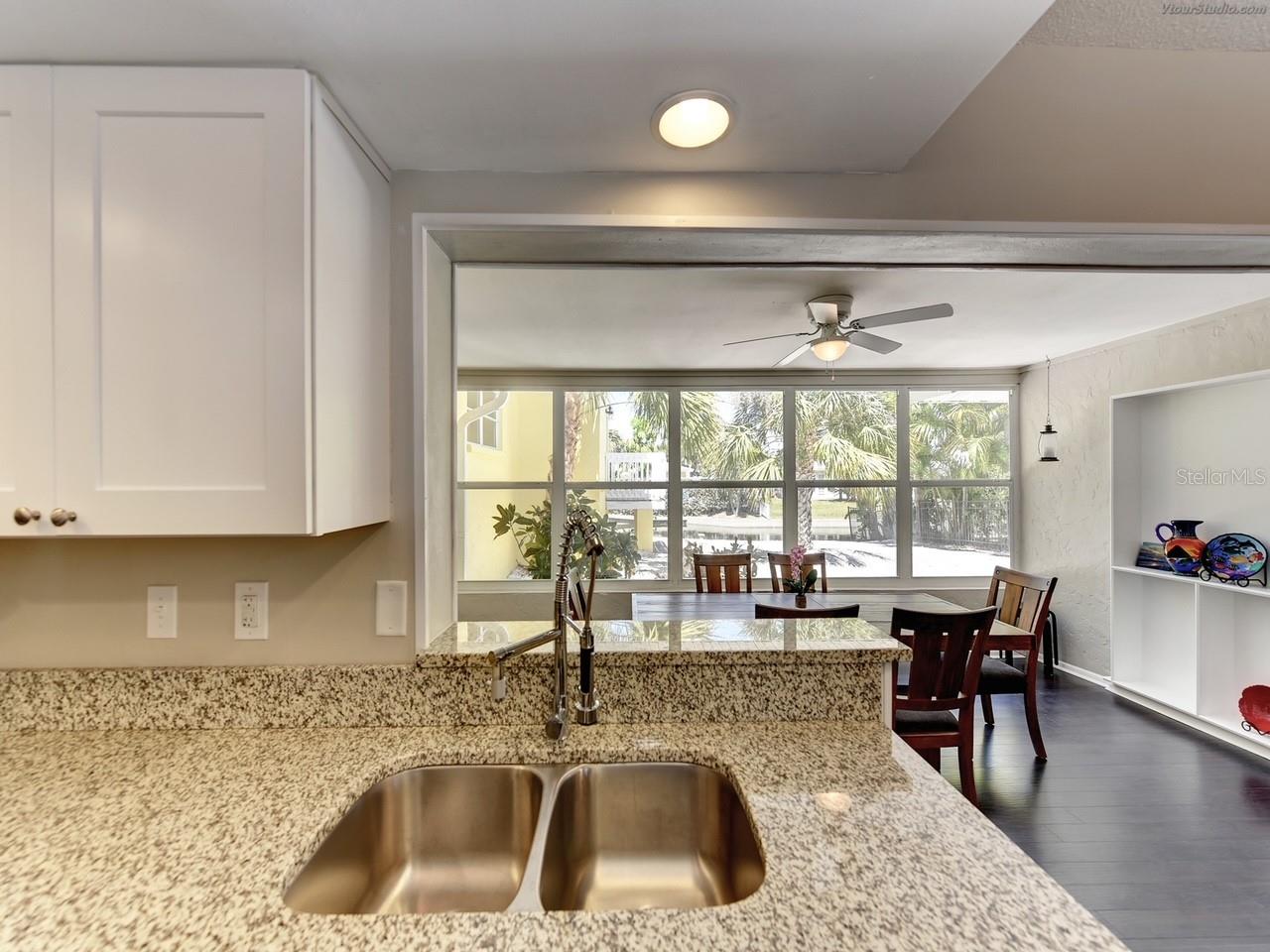 Image 10 of 24 For 301 Avenida Madera  B