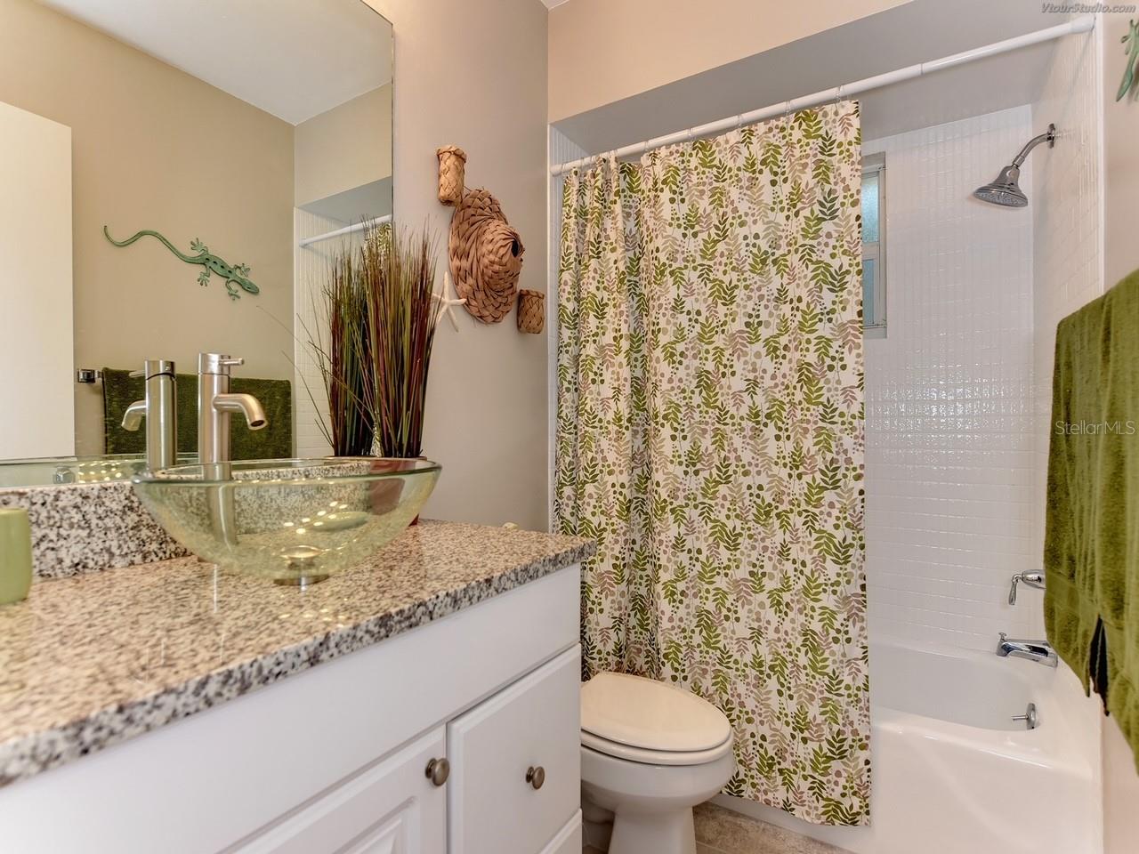 Image 12 of 24 For 301 Avenida Madera  B