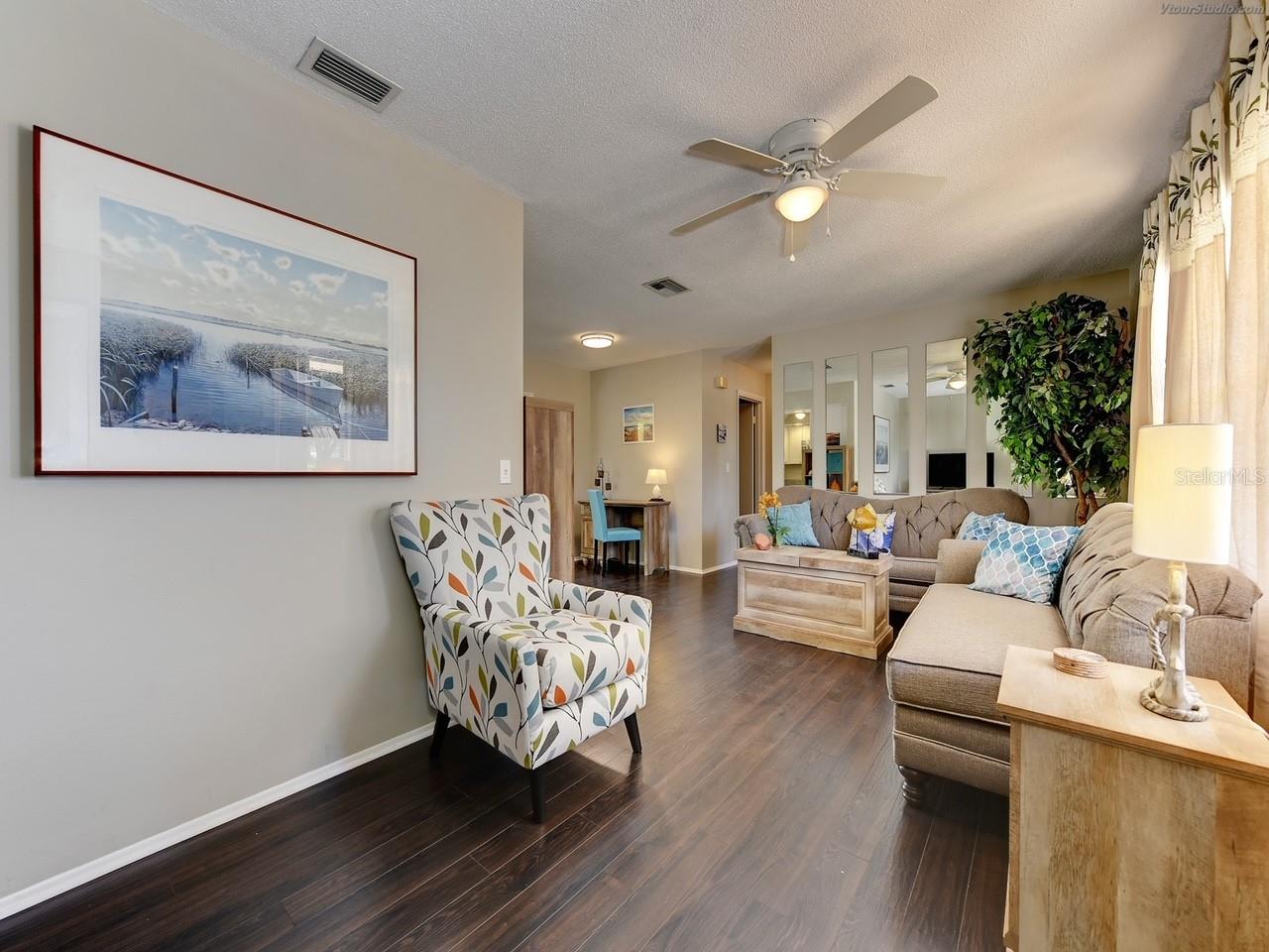 Image 3 of 24 For 301 Avenida Madera  B