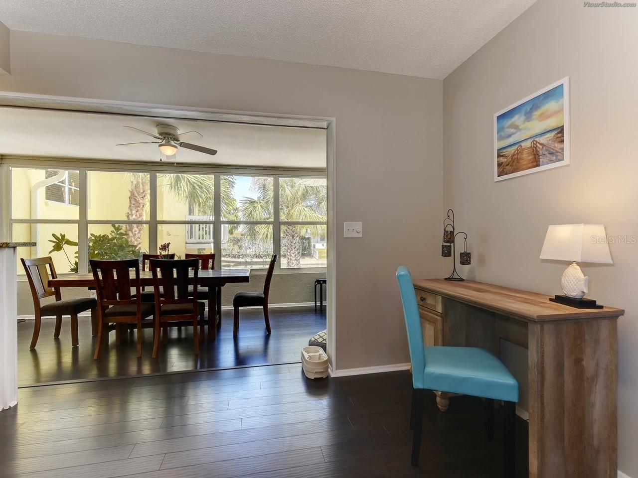 Image 6 of 24 For 301 Avenida Madera  B