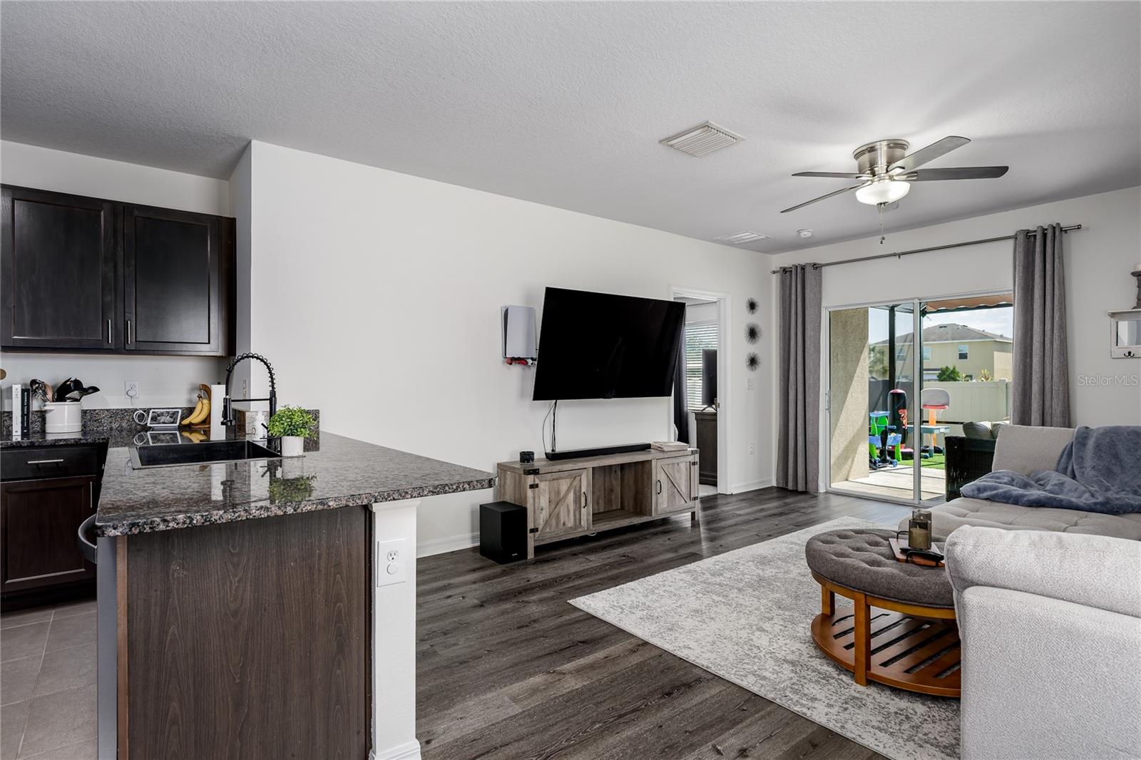 Image 10 of 35 For 4628 Lindever Lane