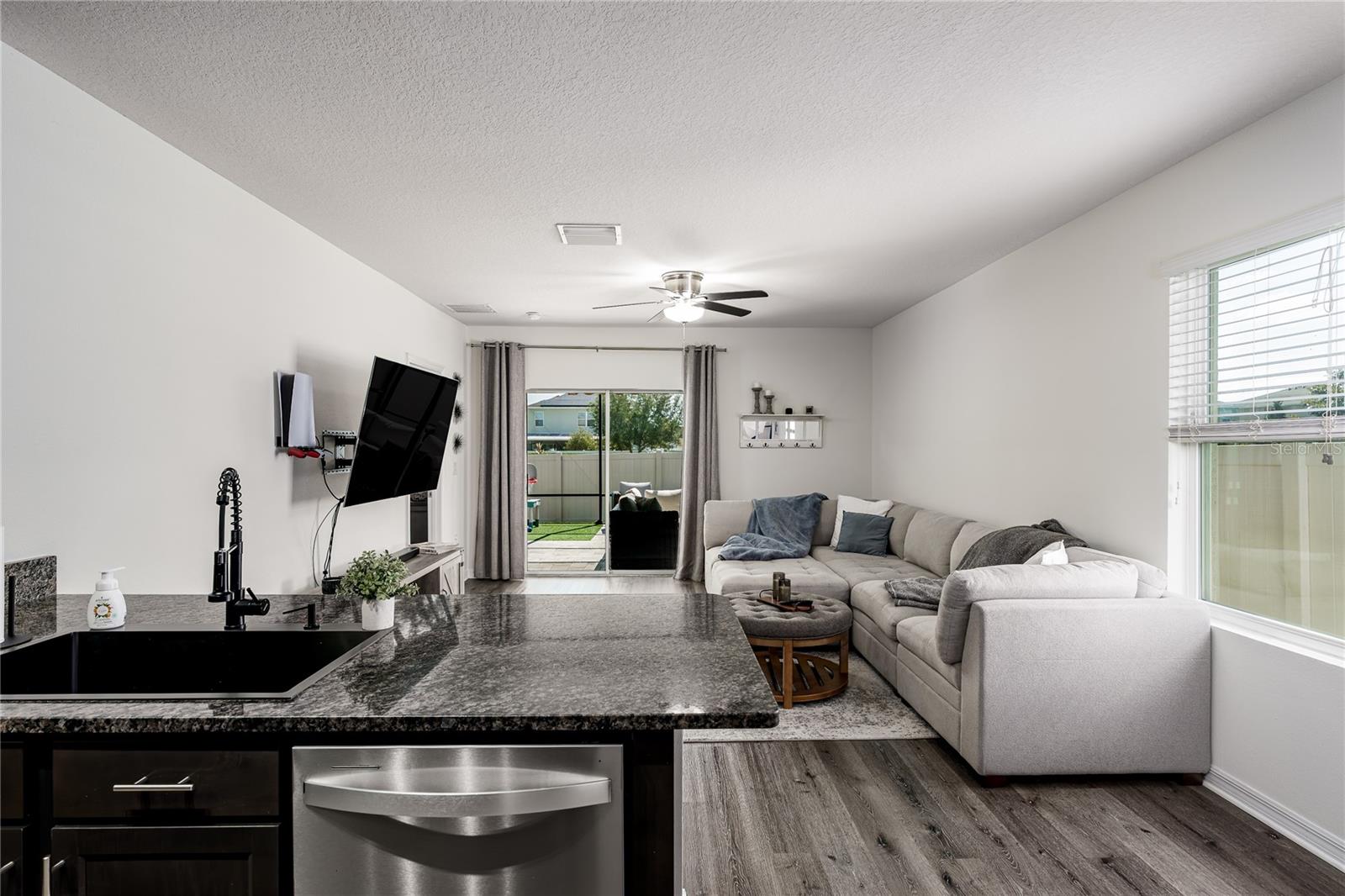 Image 8 of 35 For 4628 Lindever Lane