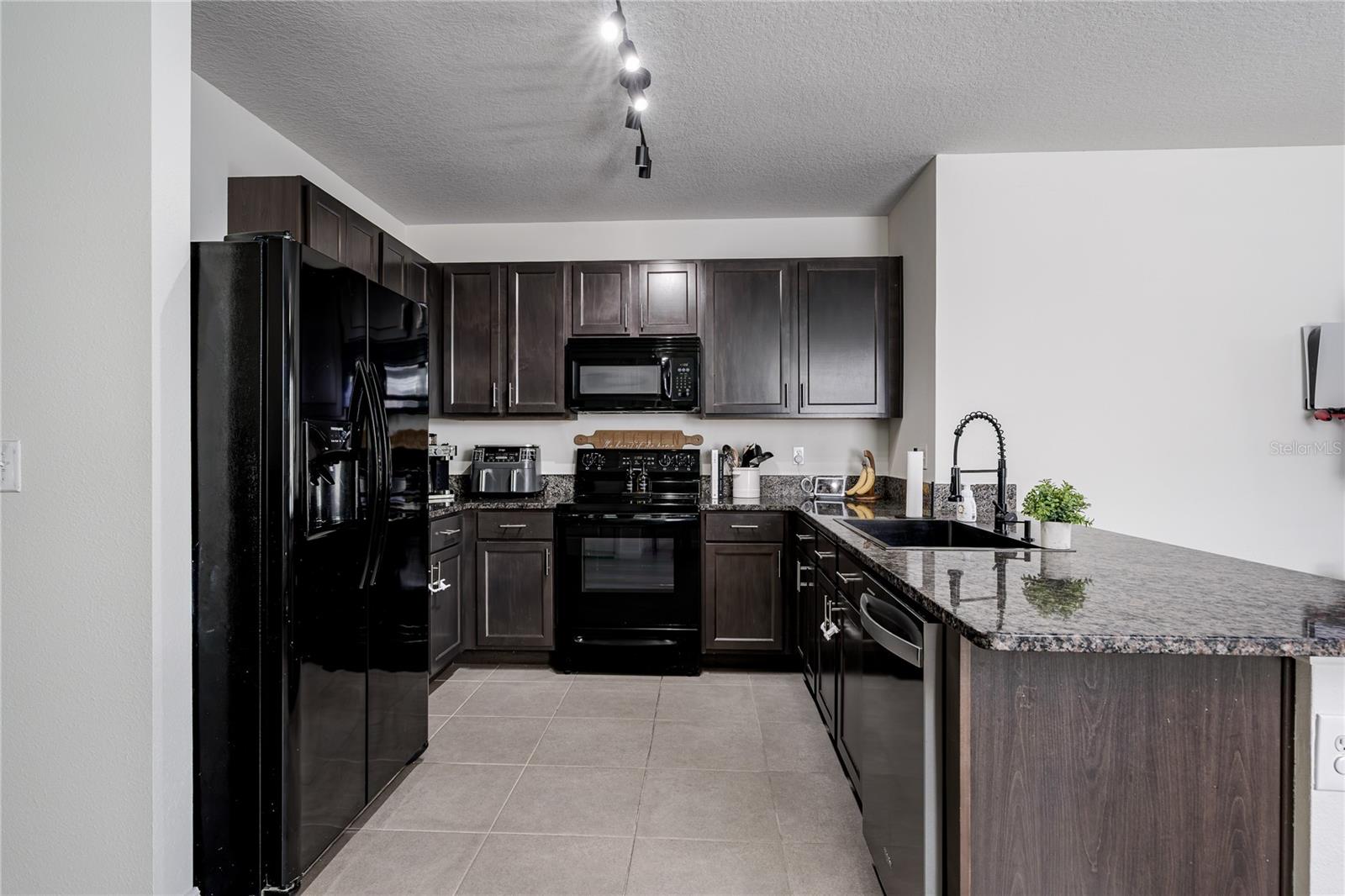 Image 9 of 35 For 4628 Lindever Lane