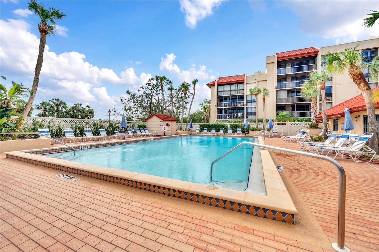 Image 16 of 23 For 21405 Olean Boulevard 224