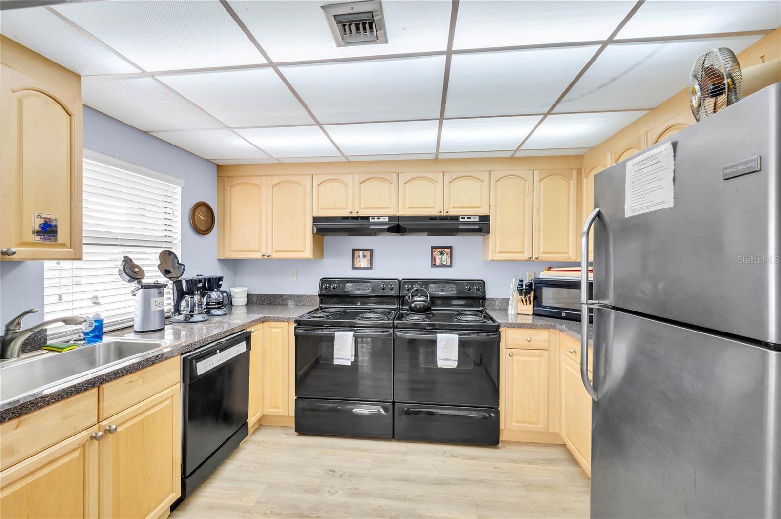 Image 22 of 23 For 21405 Olean Boulevard 224