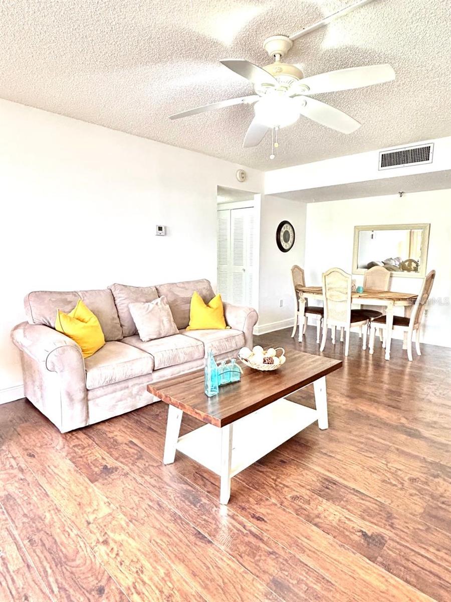 Image 4 of 23 For 21405 Olean Boulevard 224