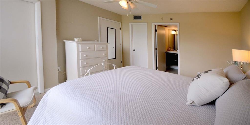 Image 9 of 23 For 21405 Olean Boulevard 224