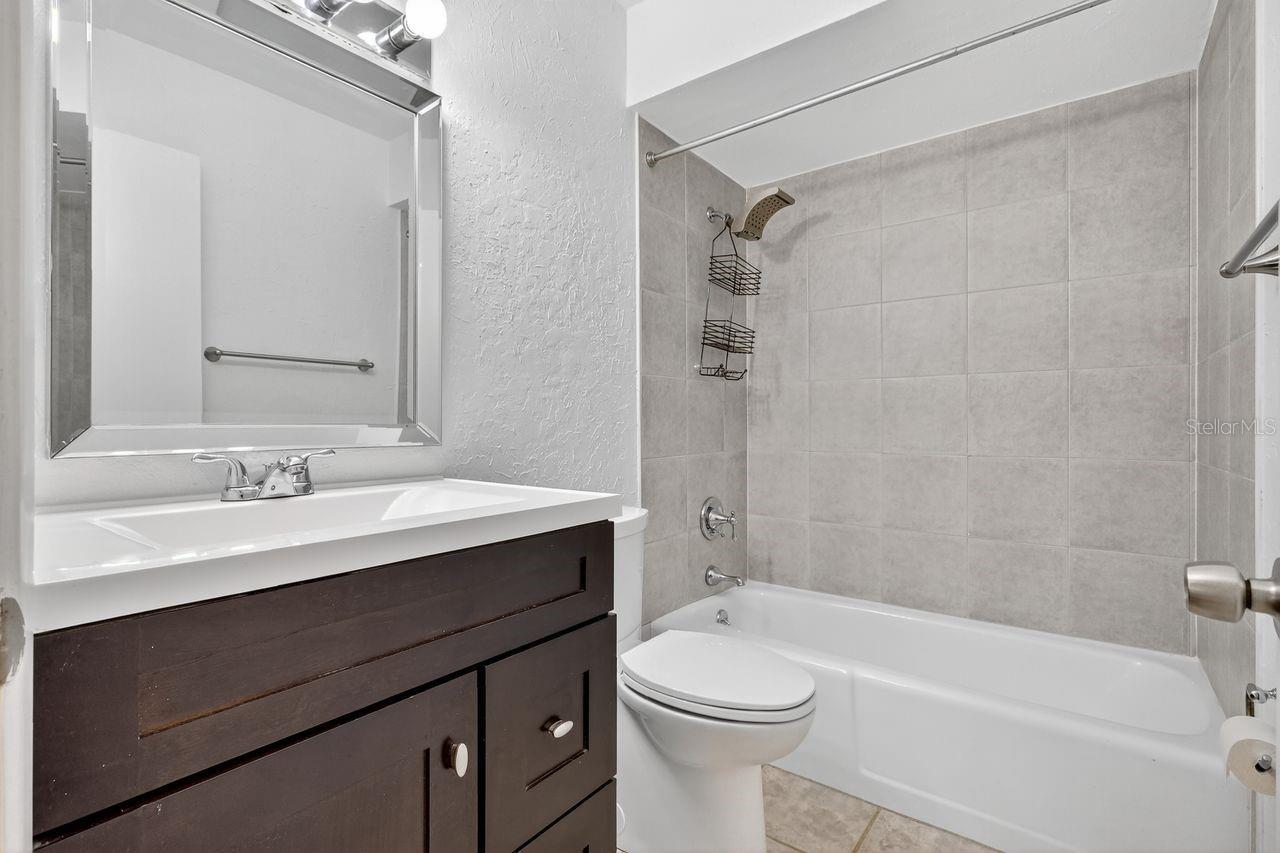 Image 26 of 67 For 1884 Southpointe Drive