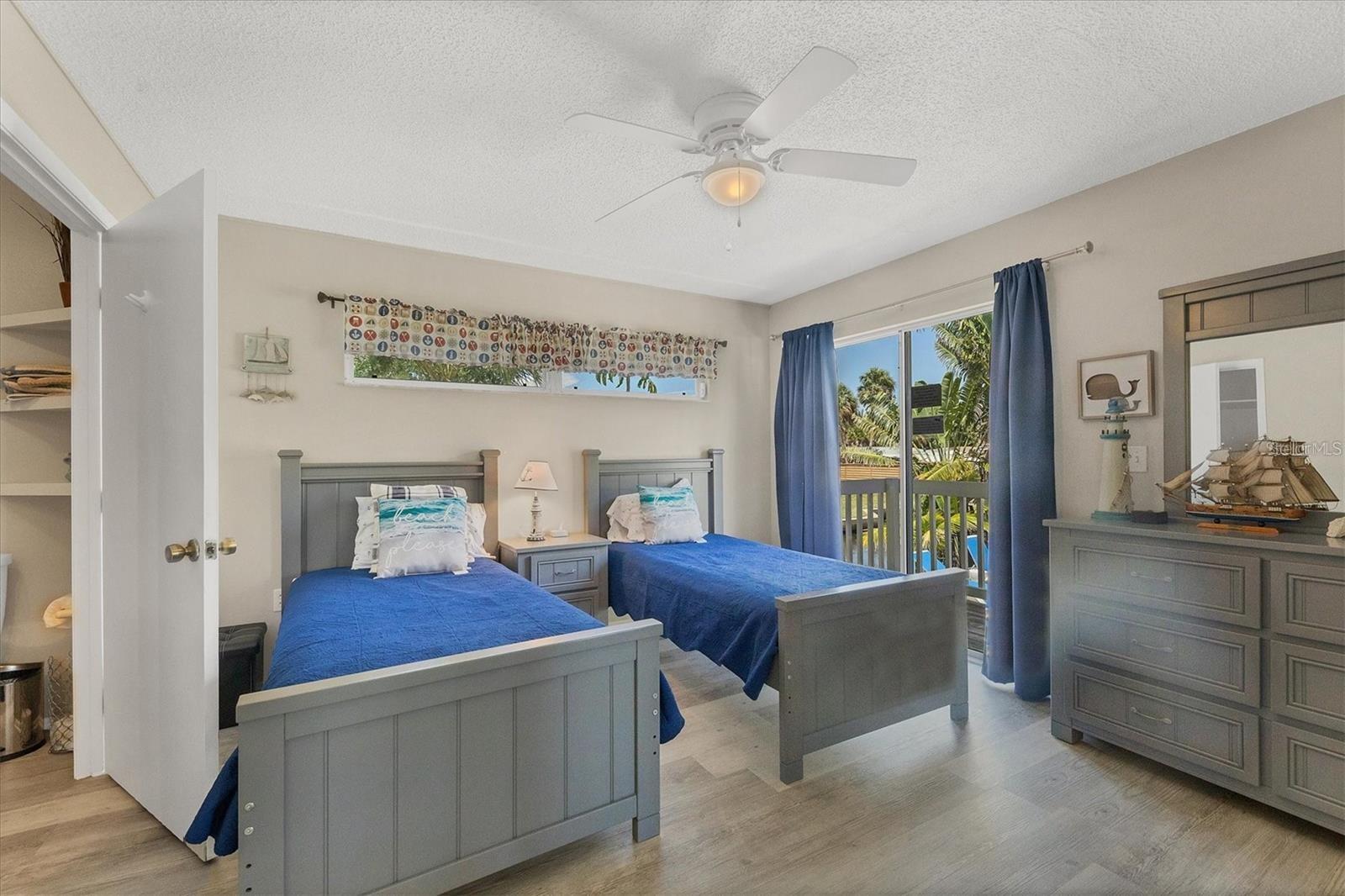 Image 5 of 27 For 301 Avenida Madera  A