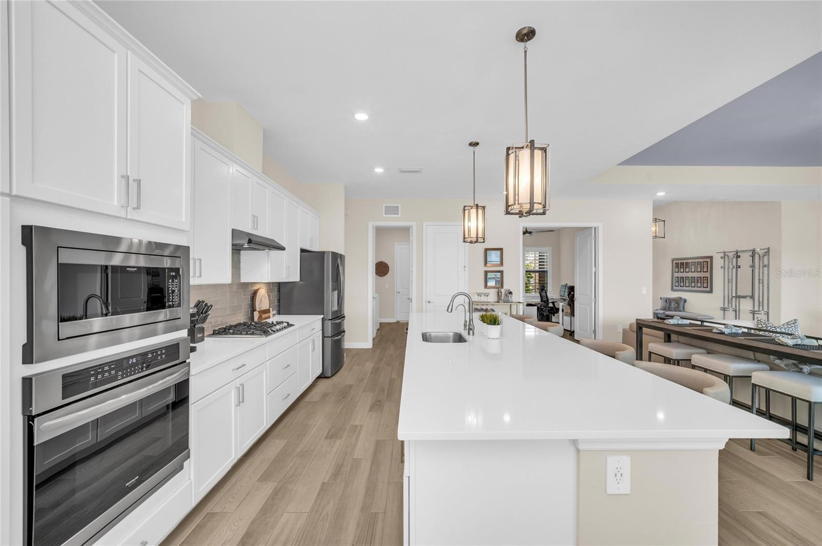 Image 17 of 74 For 16204 Tradewind Terrace