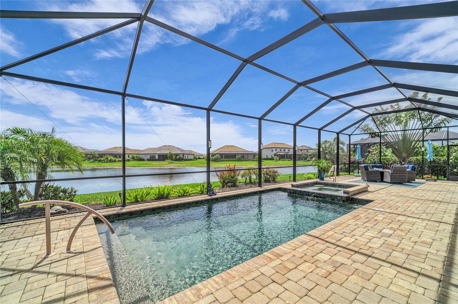 Image 3 of 74 For 16204 Tradewind Terrace