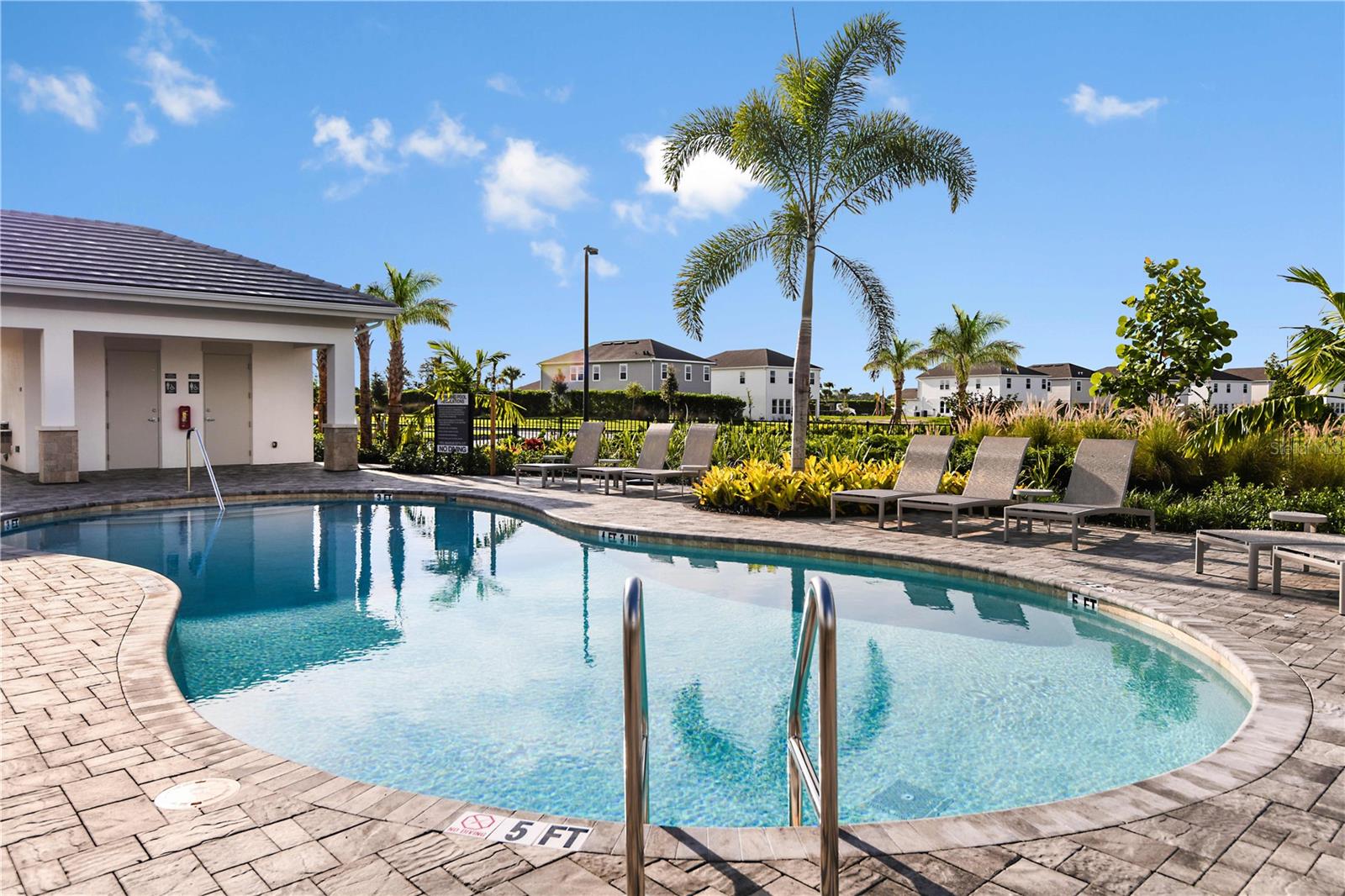 Image 39 of 96 For 10863 Eclipse Street