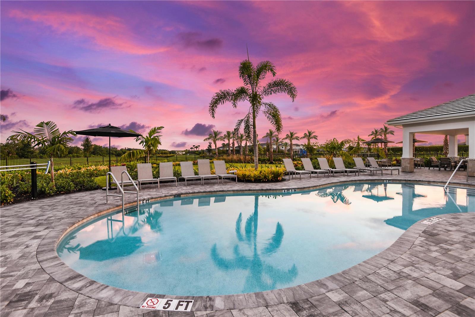 Image 41 of 96 For 10863 Eclipse Street