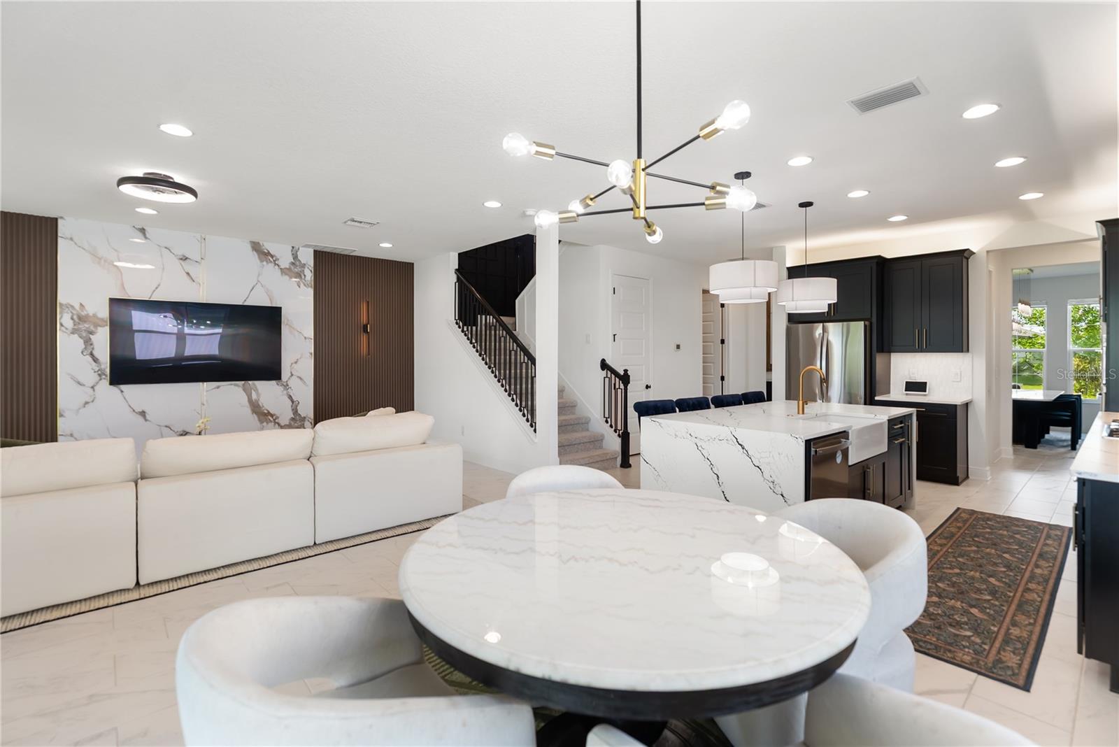 Image 13 of 75 For 17510 Savory Mist Circle