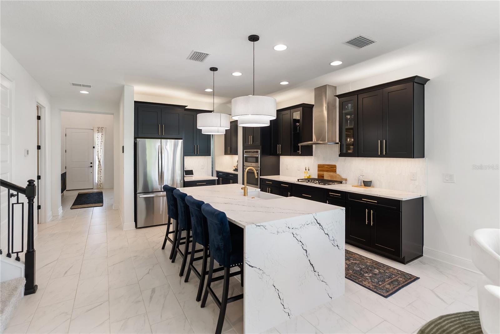 Image 15 of 75 For 17510 Savory Mist Circle