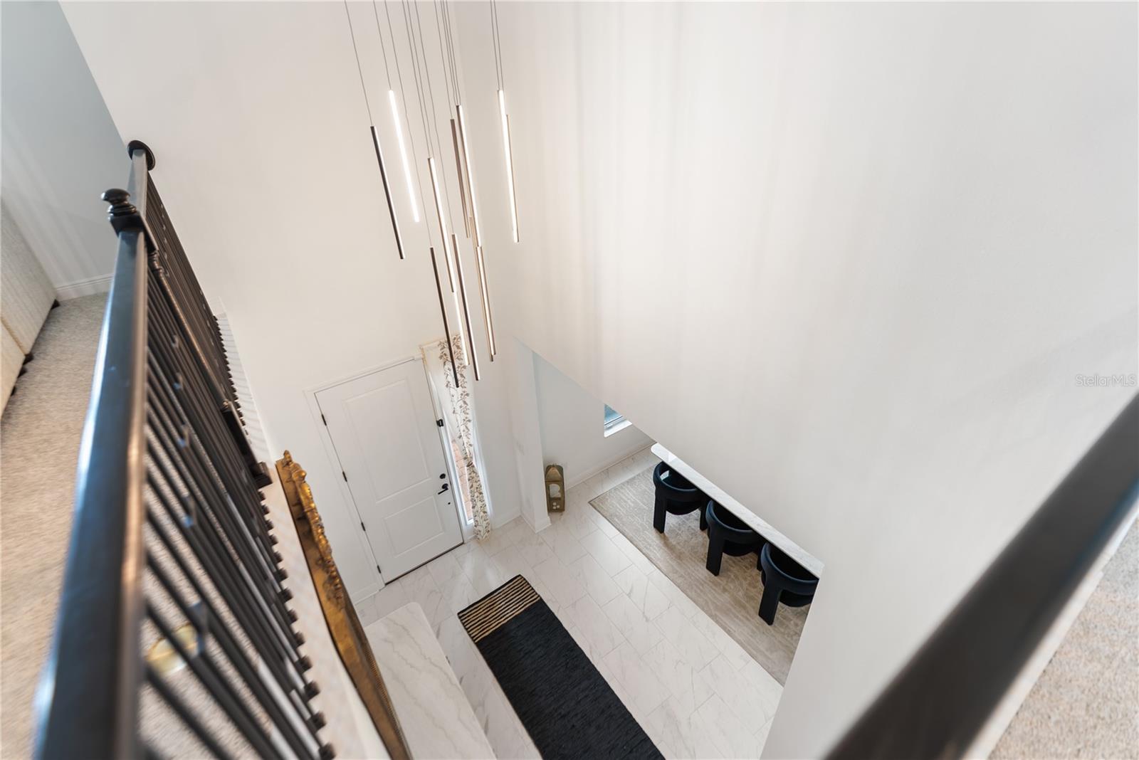 Image 26 of 75 For 17510 Savory Mist Circle