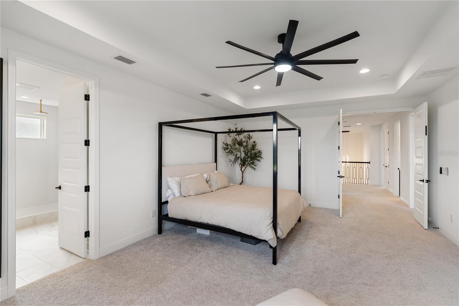 Image 39 of 75 For 17510 Savory Mist Circle