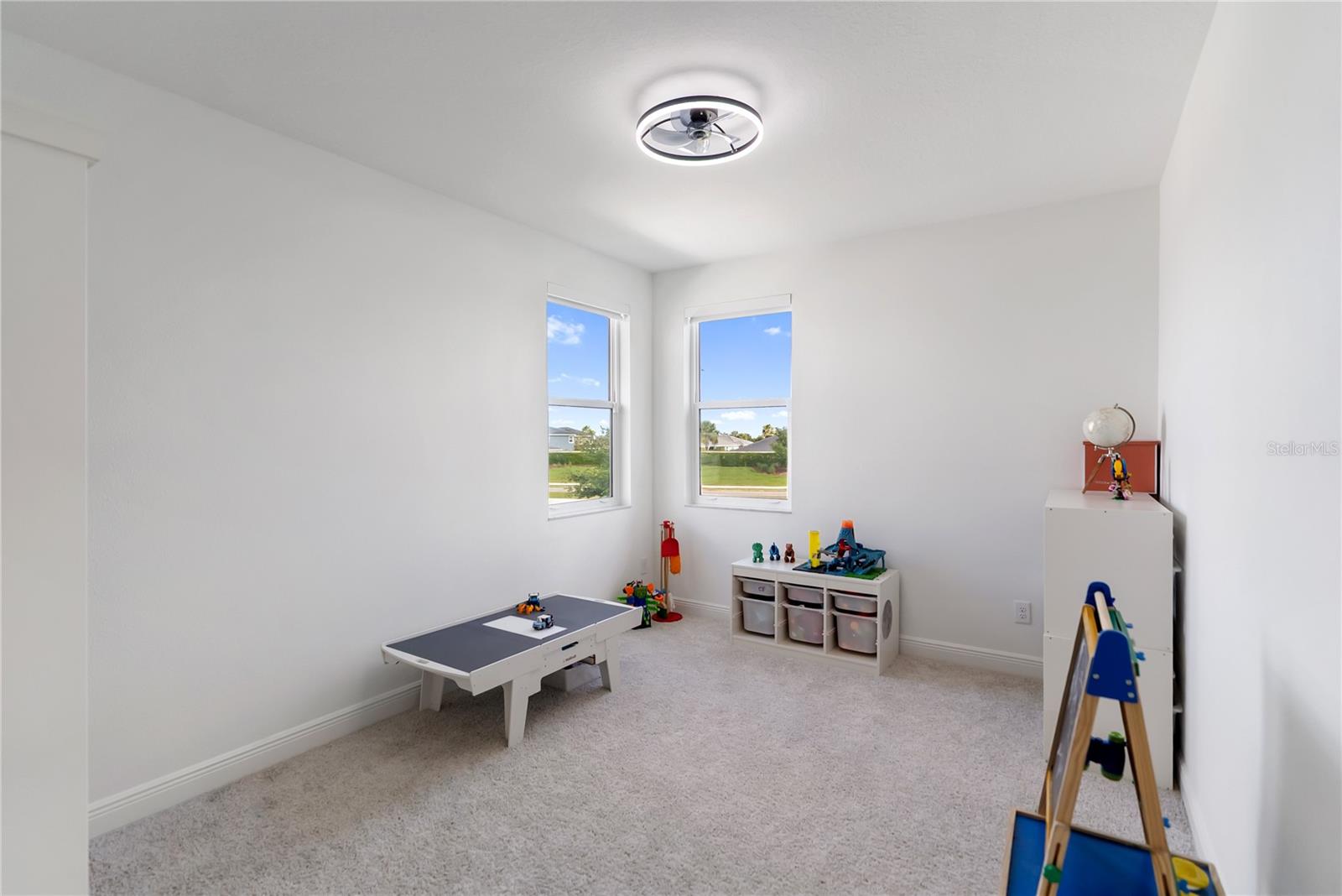 Image 46 of 75 For 17510 Savory Mist Circle