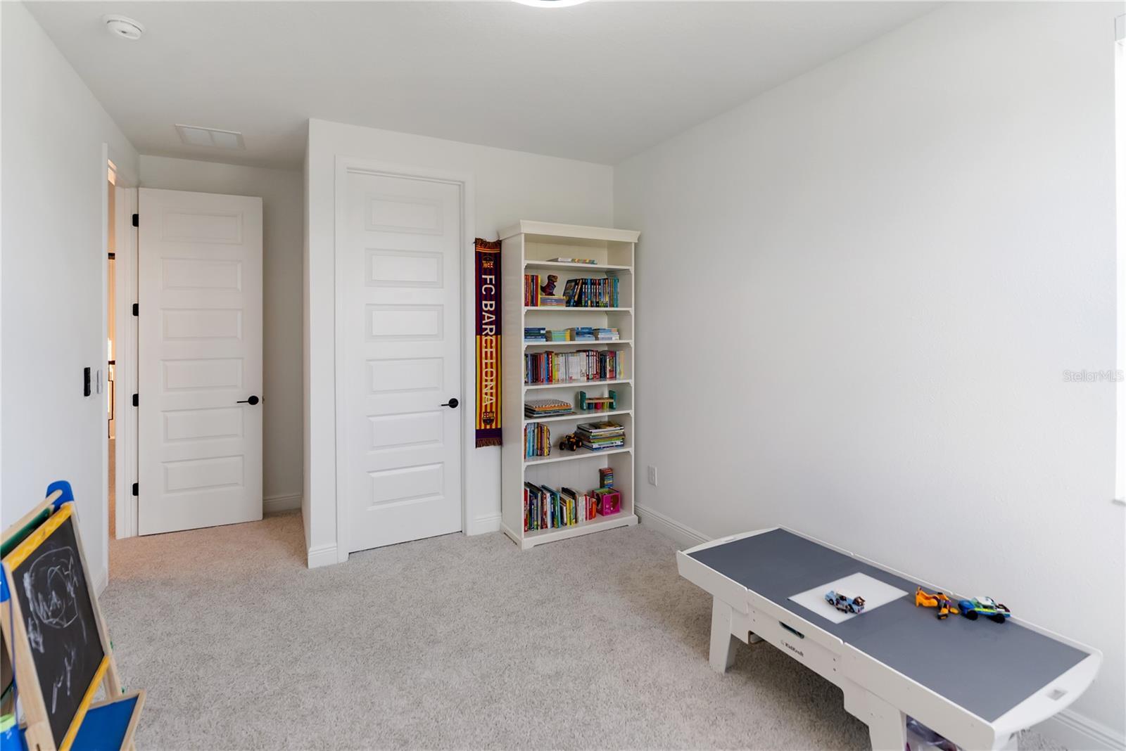 Image 47 of 75 For 17510 Savory Mist Circle