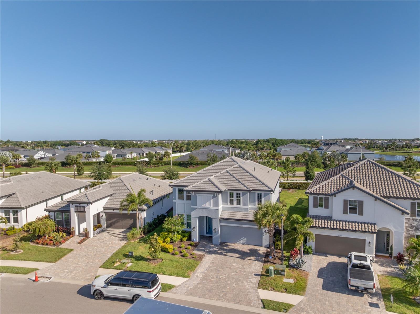 Image 54 of 75 For 17510 Savory Mist Circle