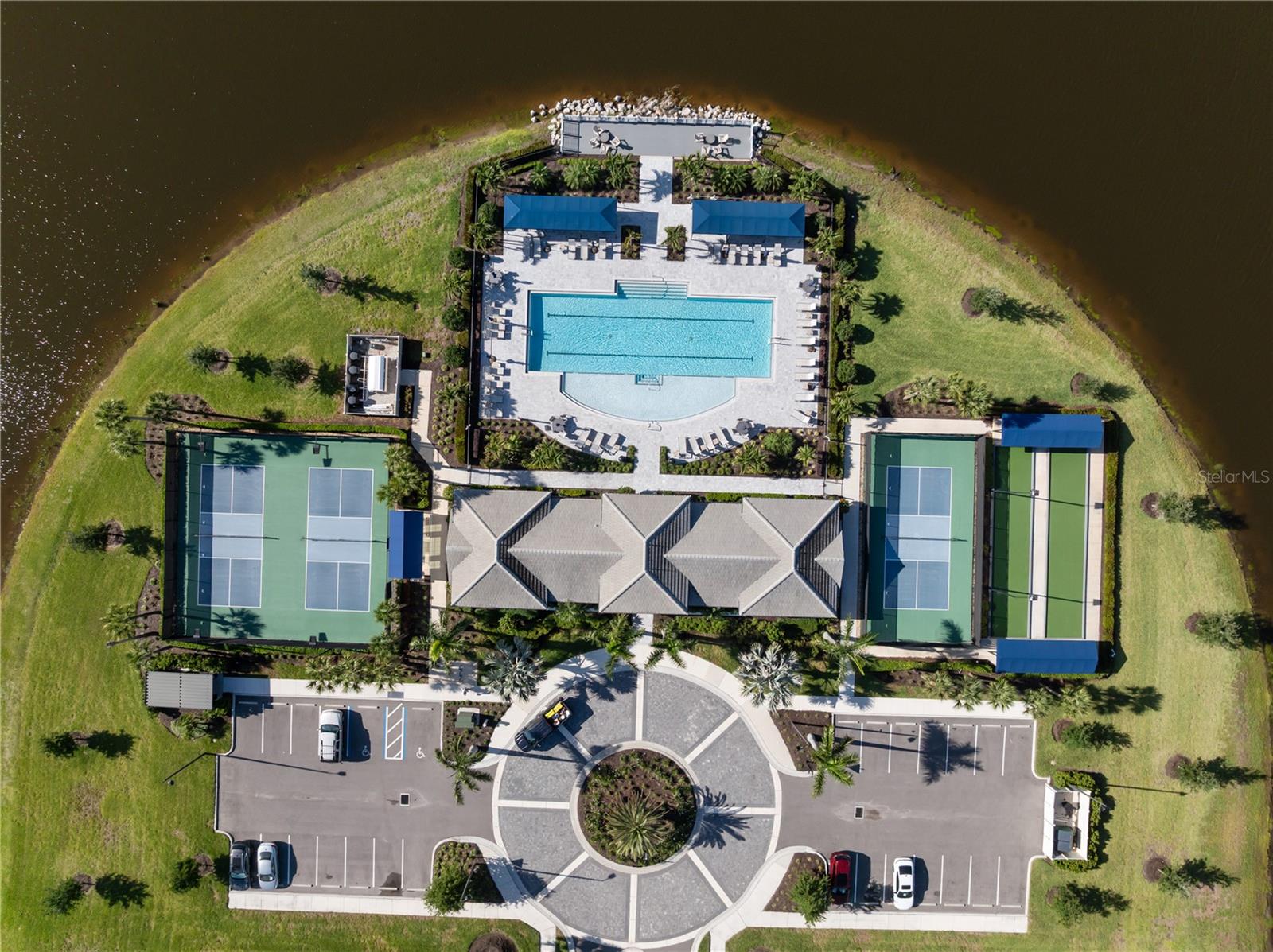 Image 57 of 75 For 17510 Savory Mist Circle