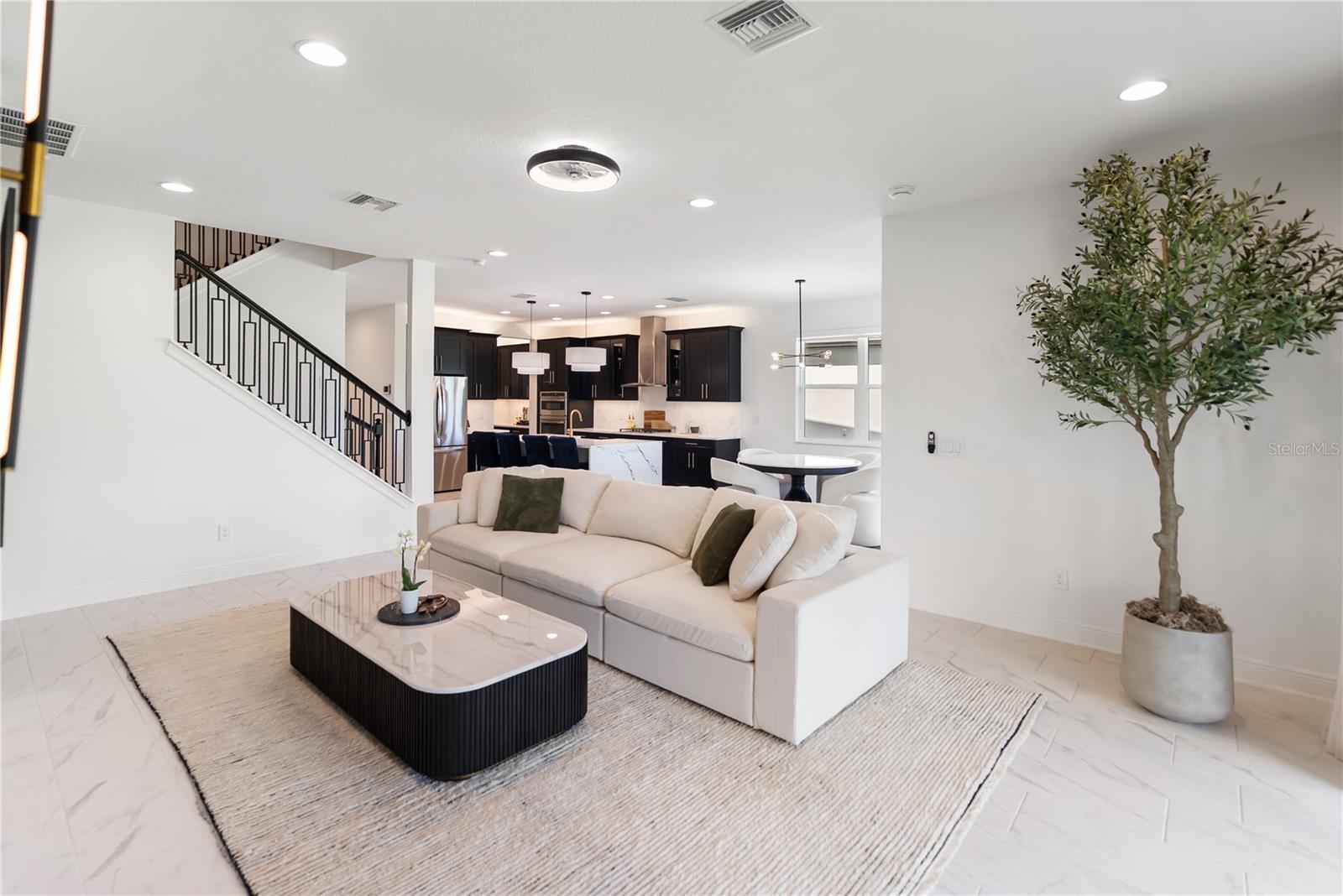 Image 9 of 75 For 17510 Savory Mist Circle