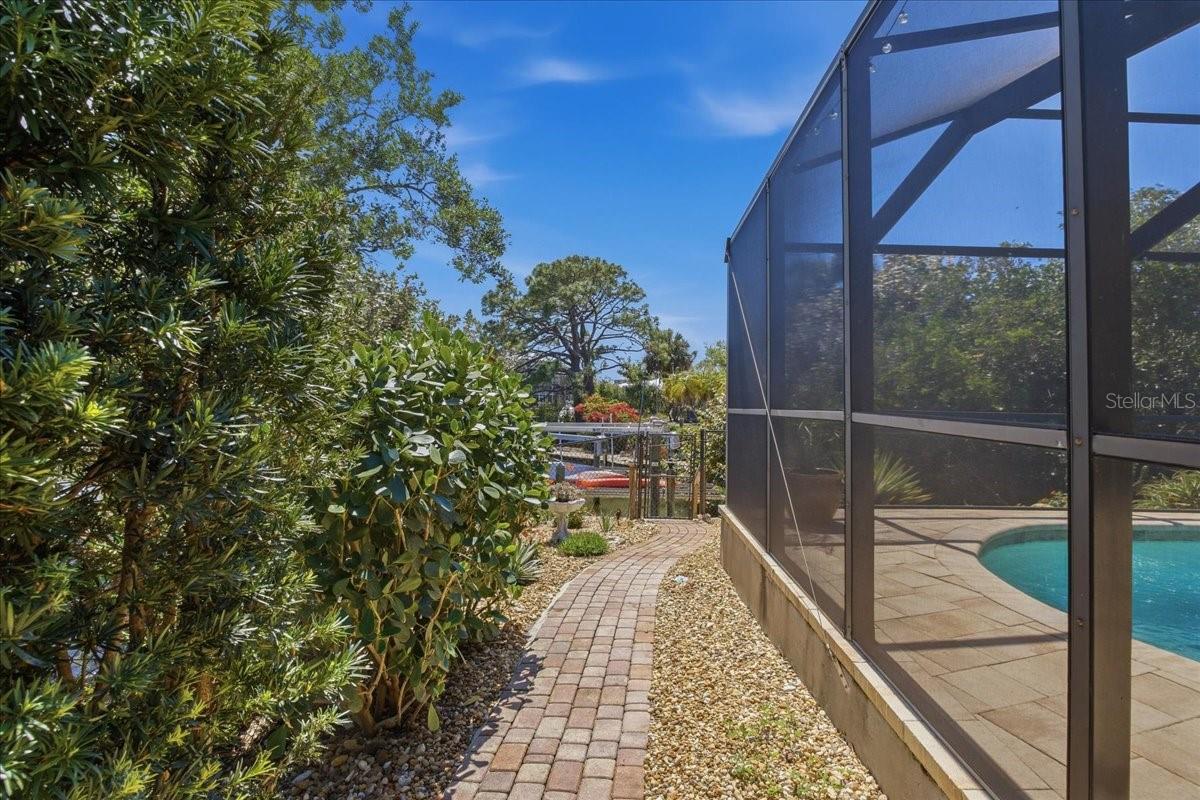 Image 16 of 60 For 1231 Bayshore Drive