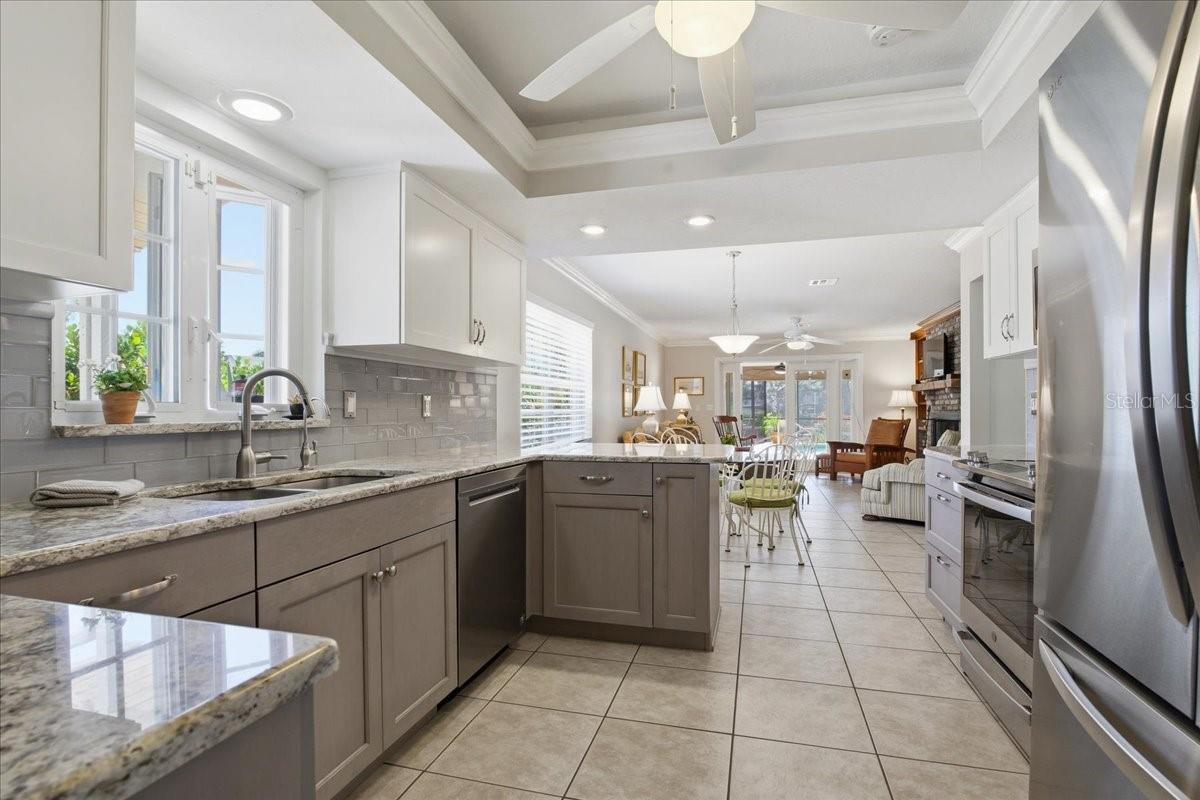 Image 25 of 60 For 1231 Bayshore Drive