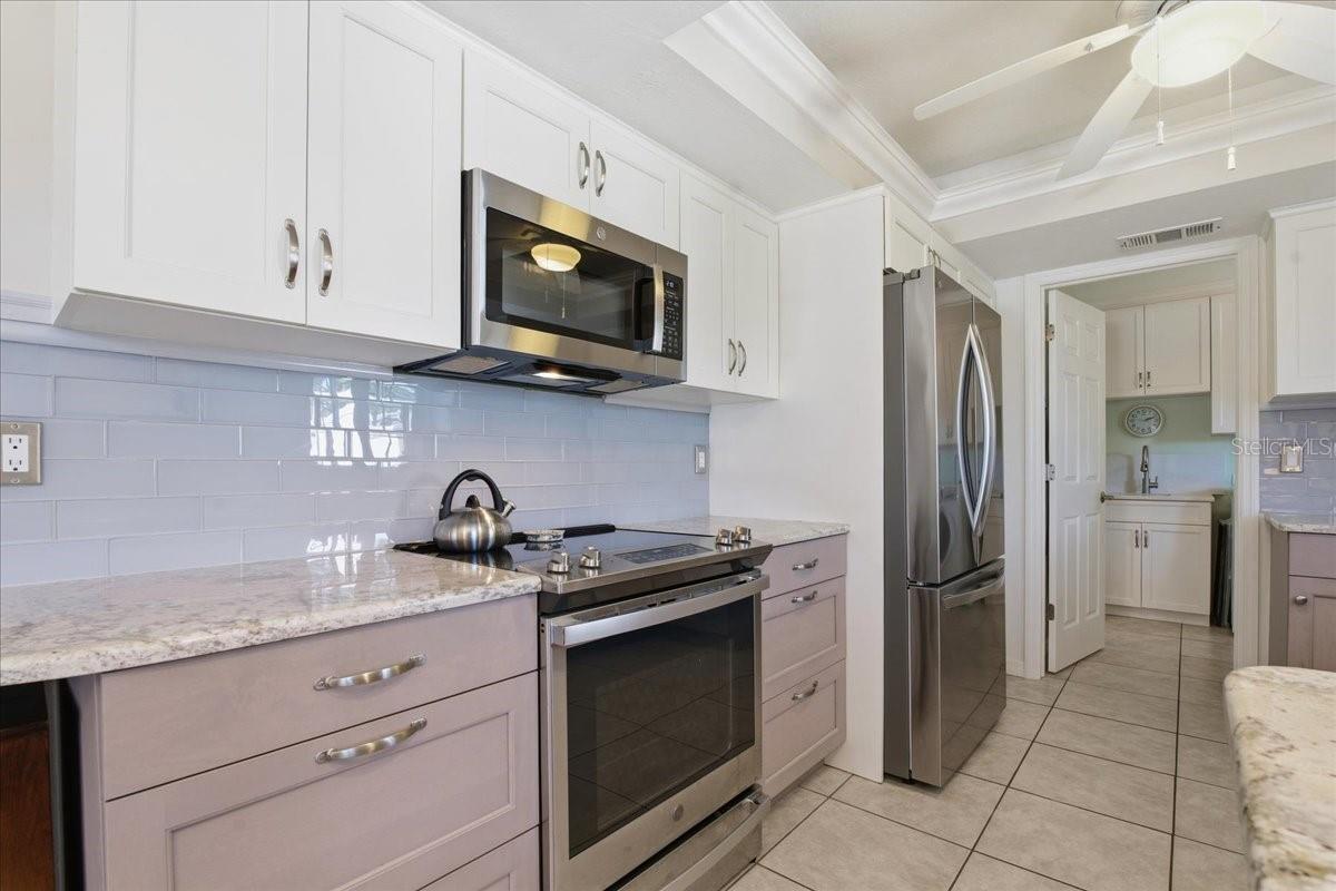 Image 26 of 60 For 1231 Bayshore Drive