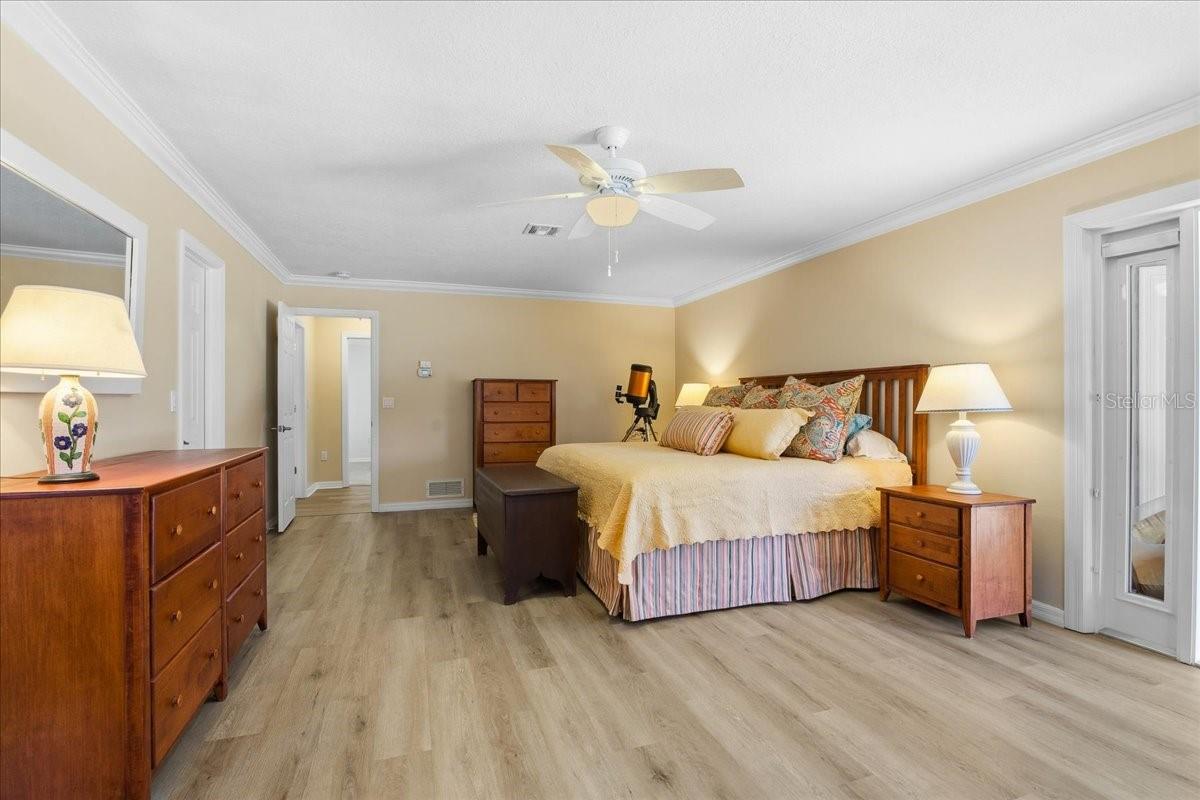 Image 32 of 60 For 1231 Bayshore Drive