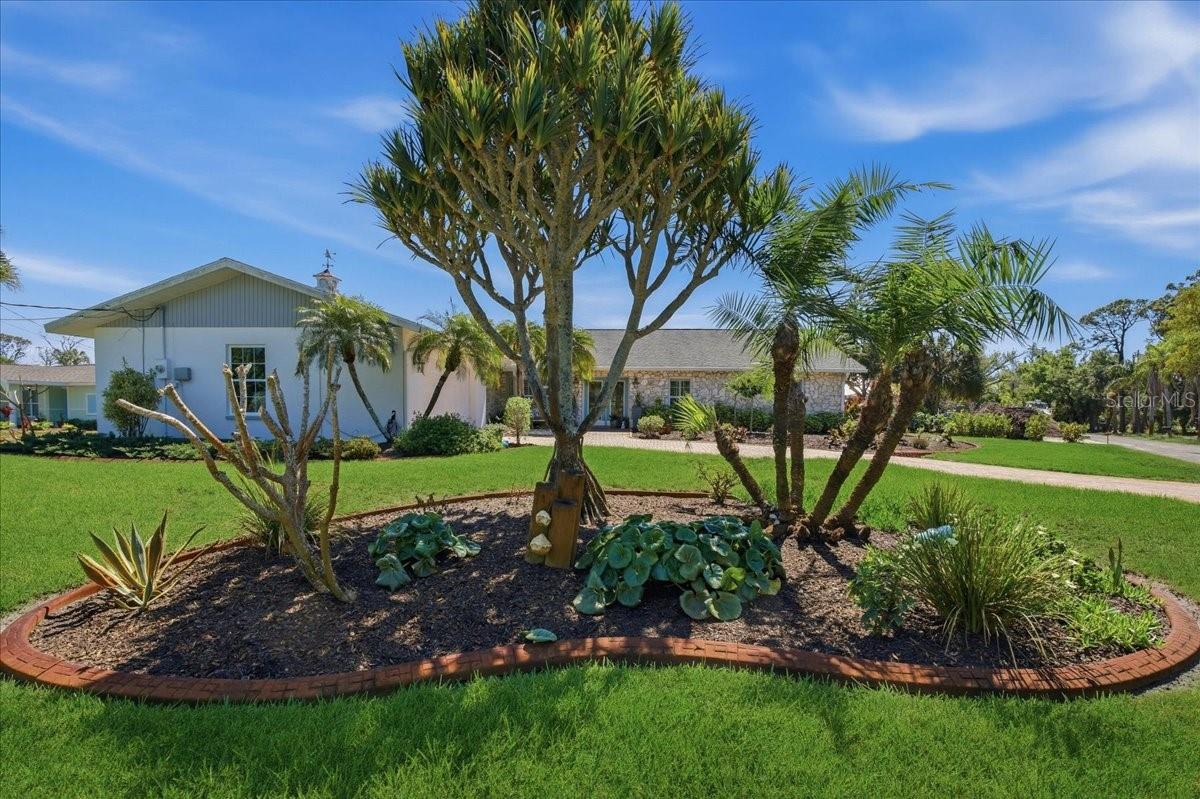 Image 5 of 60 For 1231 Bayshore Drive